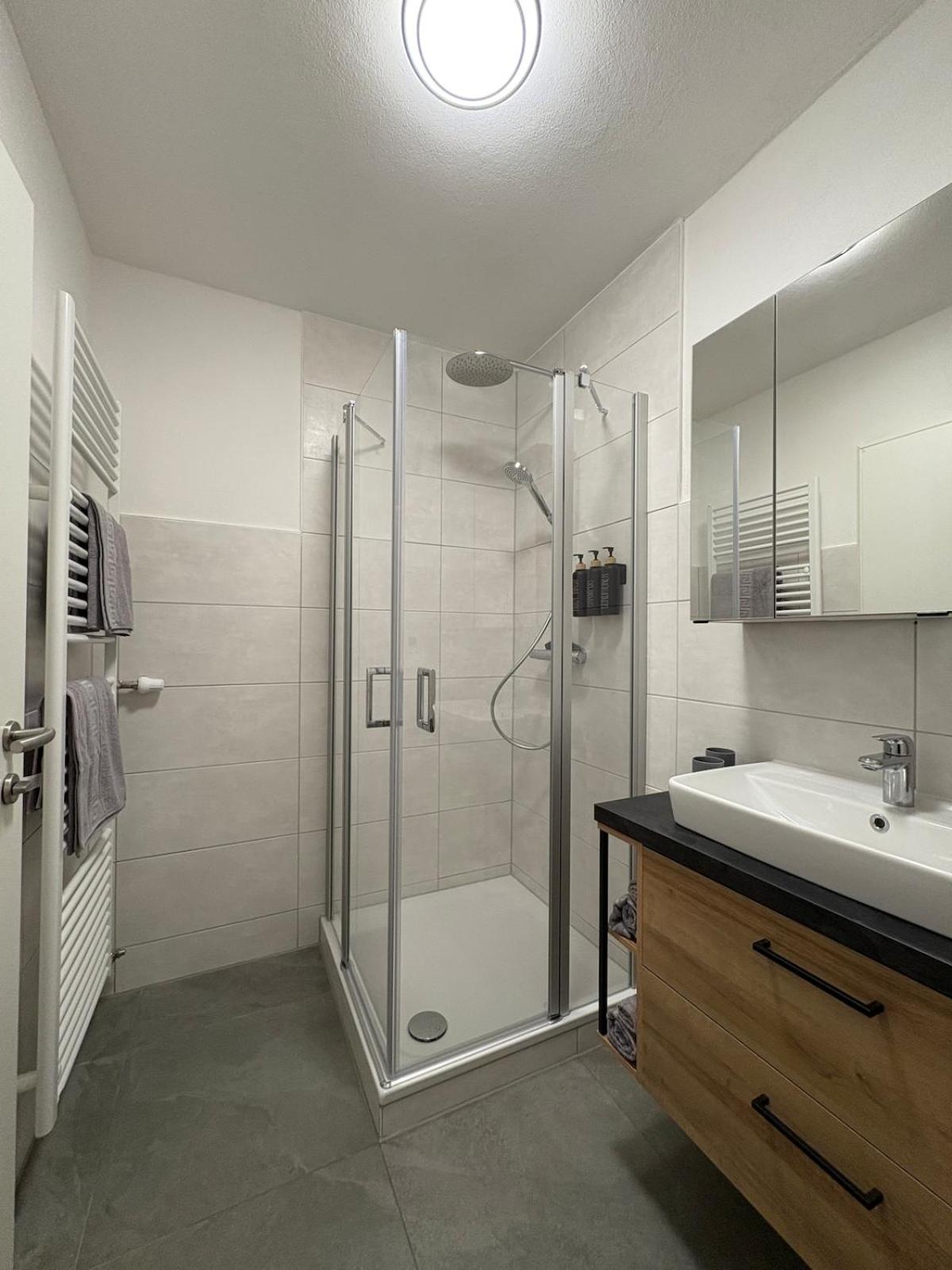Modernes Serviced Apartment - FeWo Morgenglanz