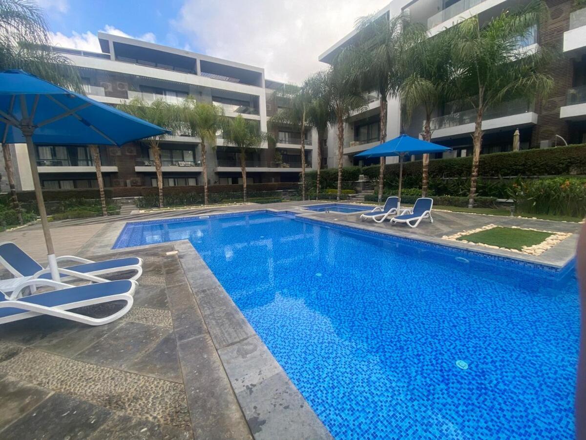 Peaceful Patio 2BR at AUC & Westin Hotel