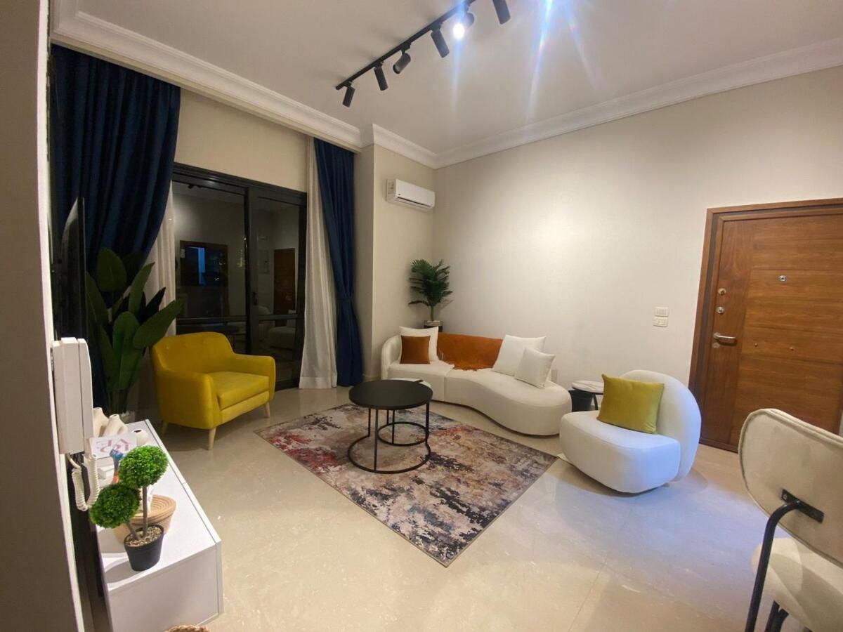 Peaceful Patio 2BR at AUC & Westin Hotel