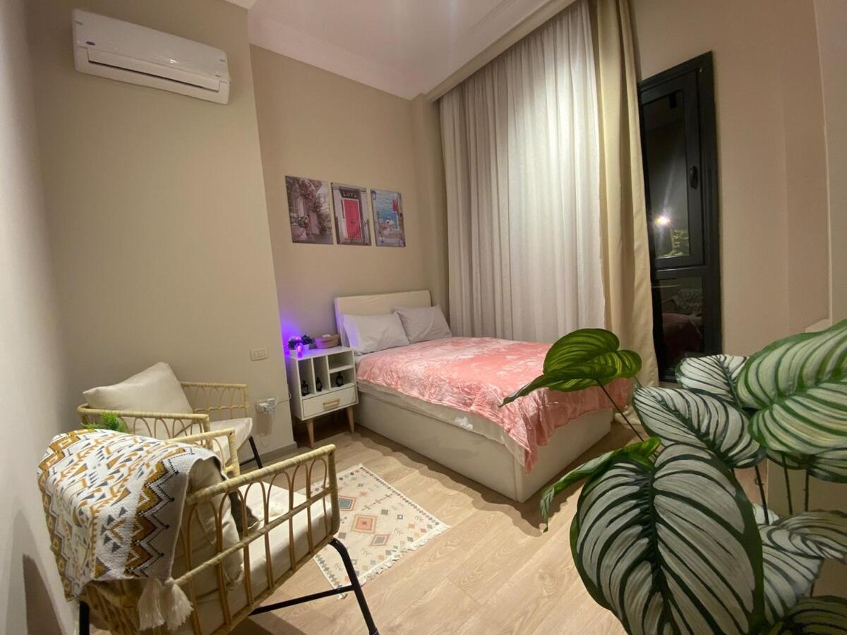 Peaceful Patio 2BR at AUC & Westin Hotel