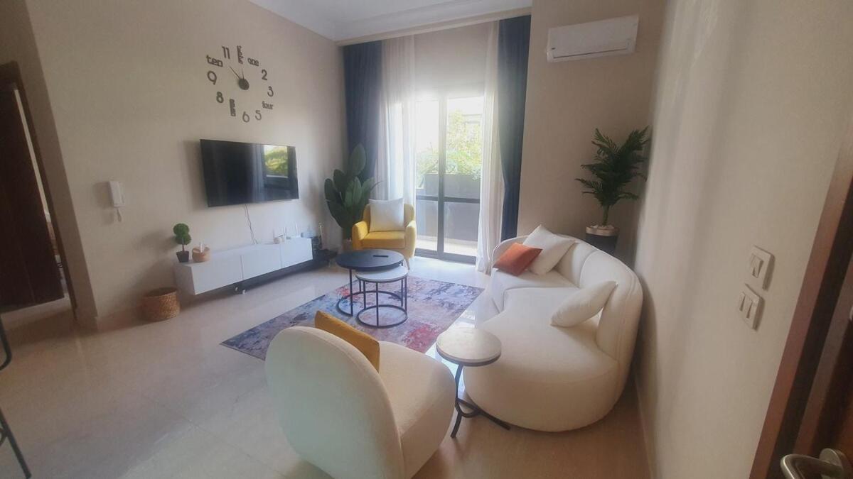 Peaceful Patio 2BR at AUC & Westin Hotel