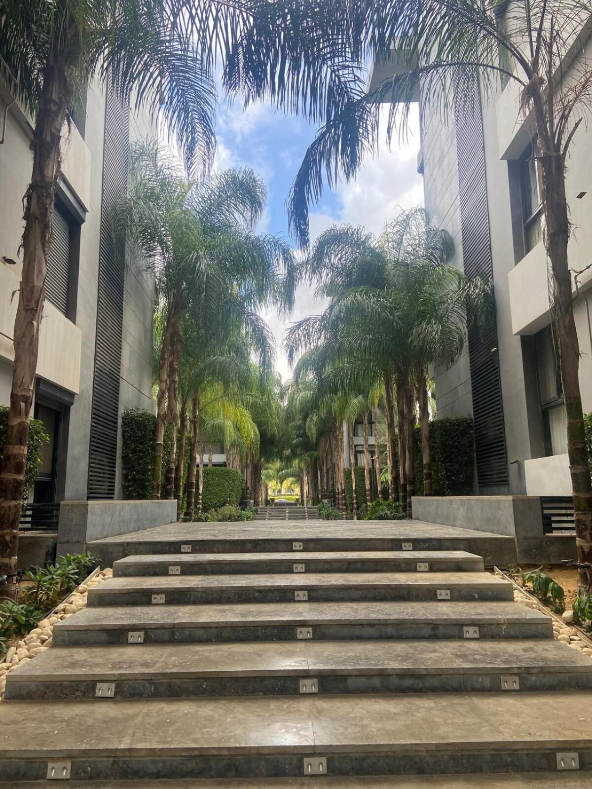 Peaceful Patio 2BR at AUC & Westin Hotel