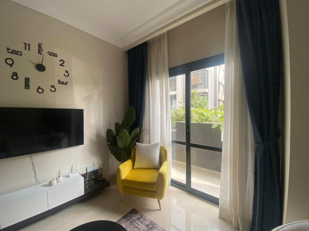 Peaceful Patio 2BR at AUC & Westin Hotel