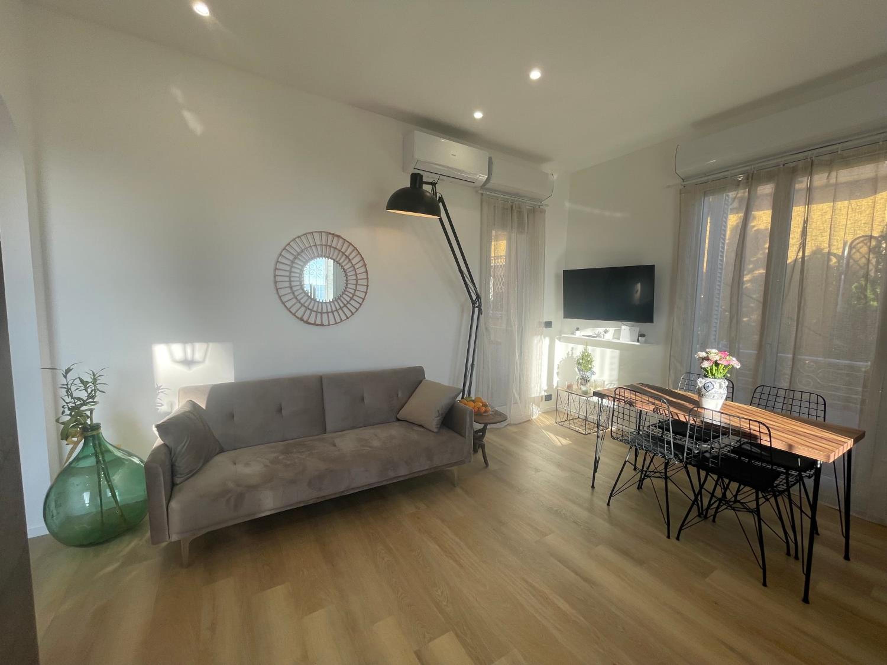 Sanremo vacanze zen vue mer 5 mn plage, 3 mn tennis club,Wifi