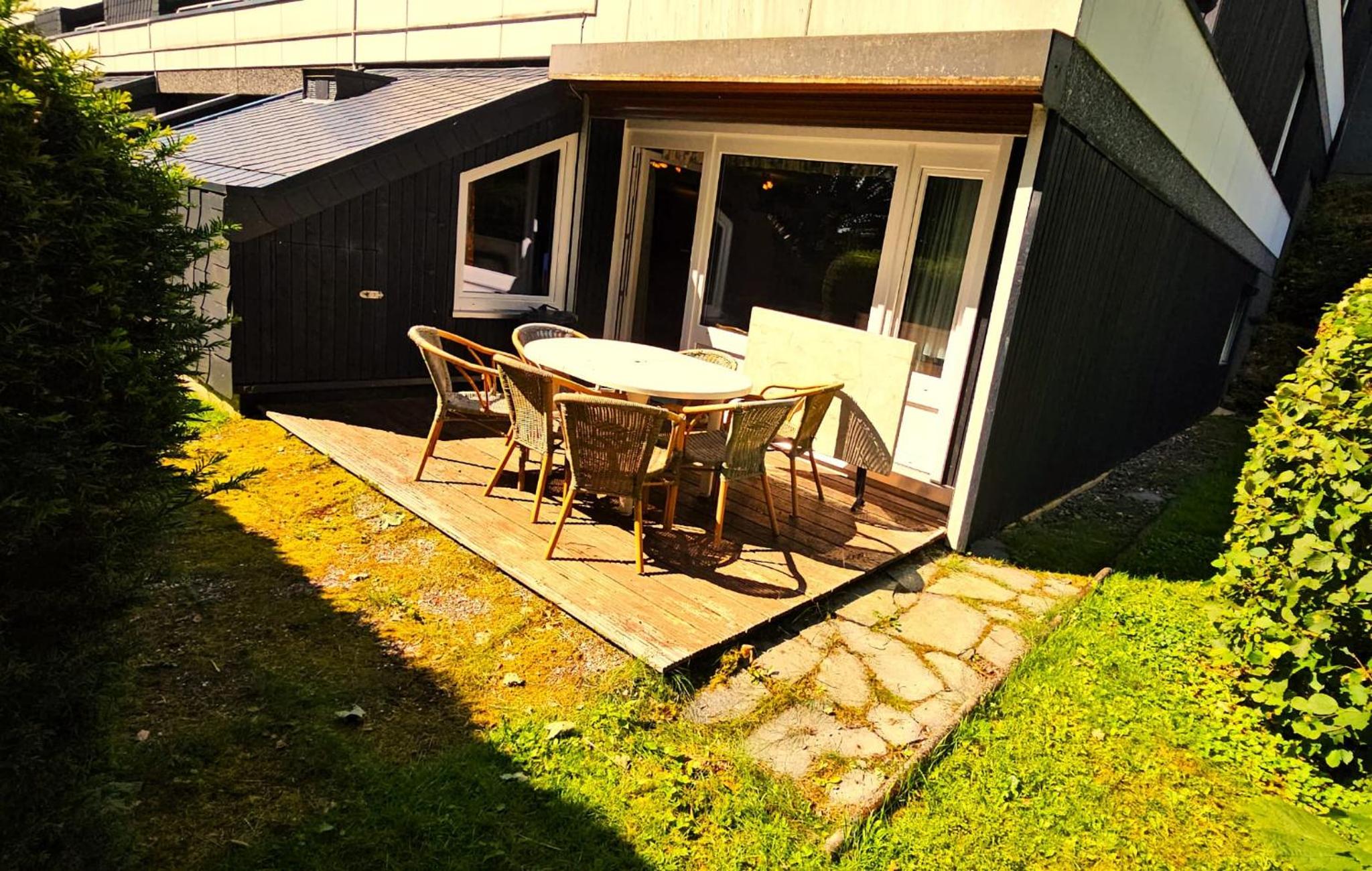 Winterberg Appartement 6 Pers aan Skilift grootste Skigebied nabij Bikepark Unieke locatie met zeer rustige tuin in het bos en het gezellige centrum leuke 