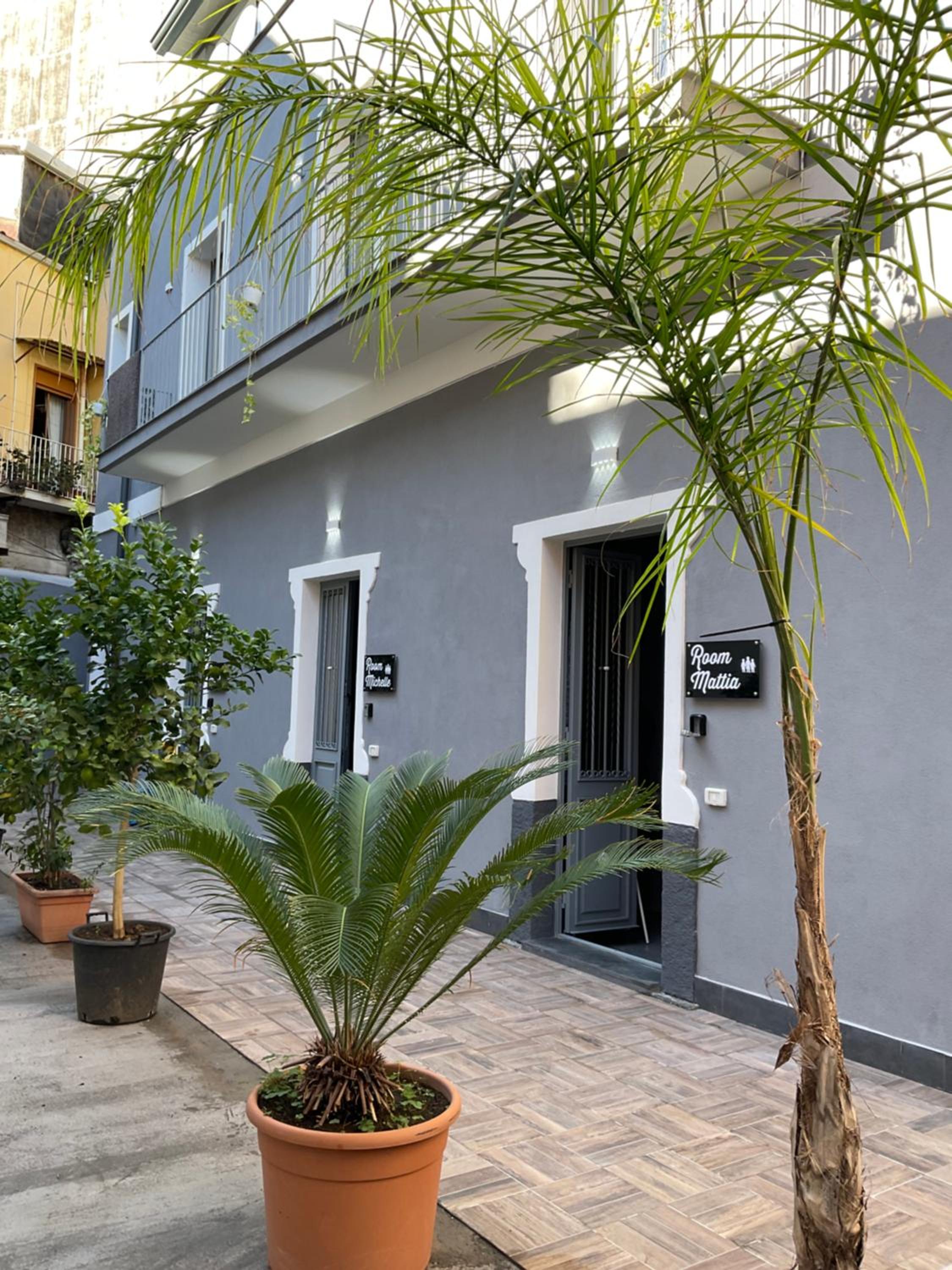 Alle porte del Castello 23