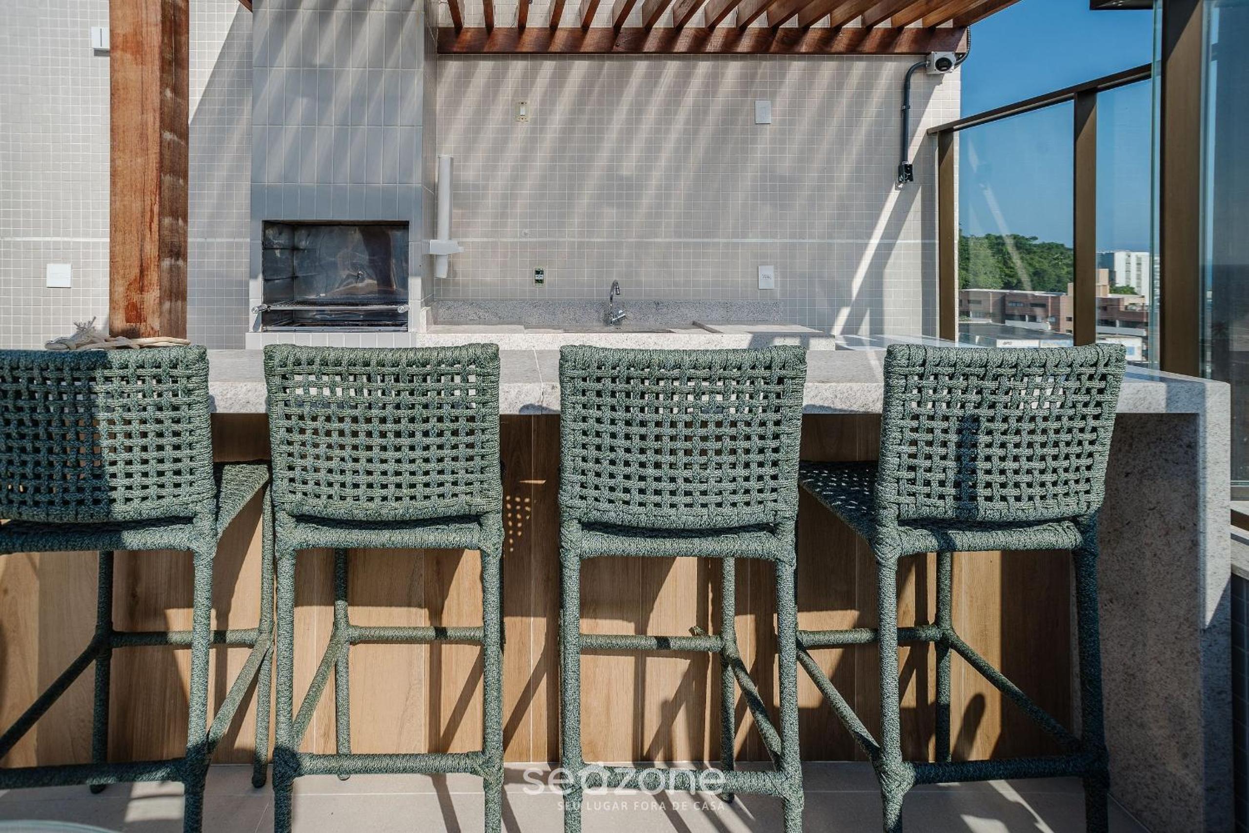 Apartments in Building with Gym in Ondina SSA – HOA