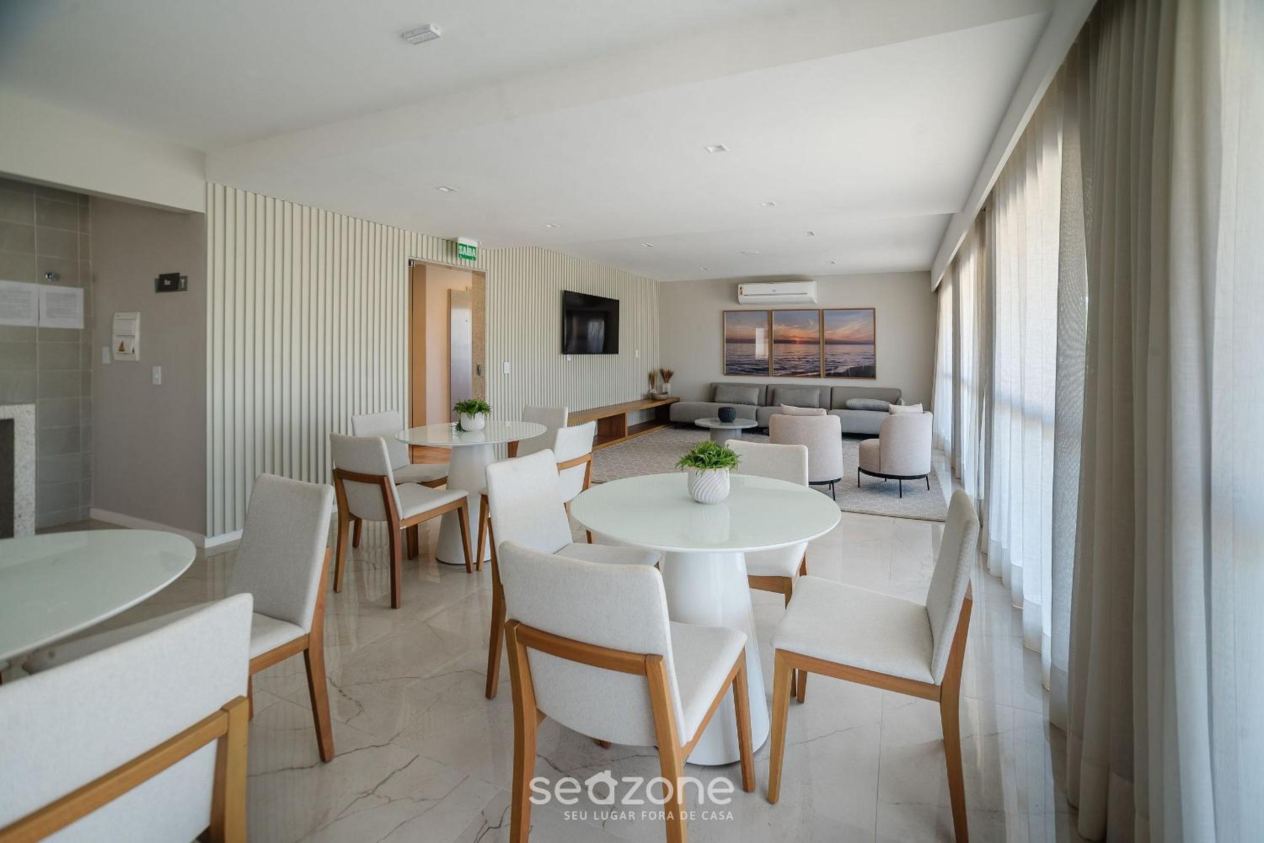 Apartments in Building with Gym in Ondina SSA – HOA
