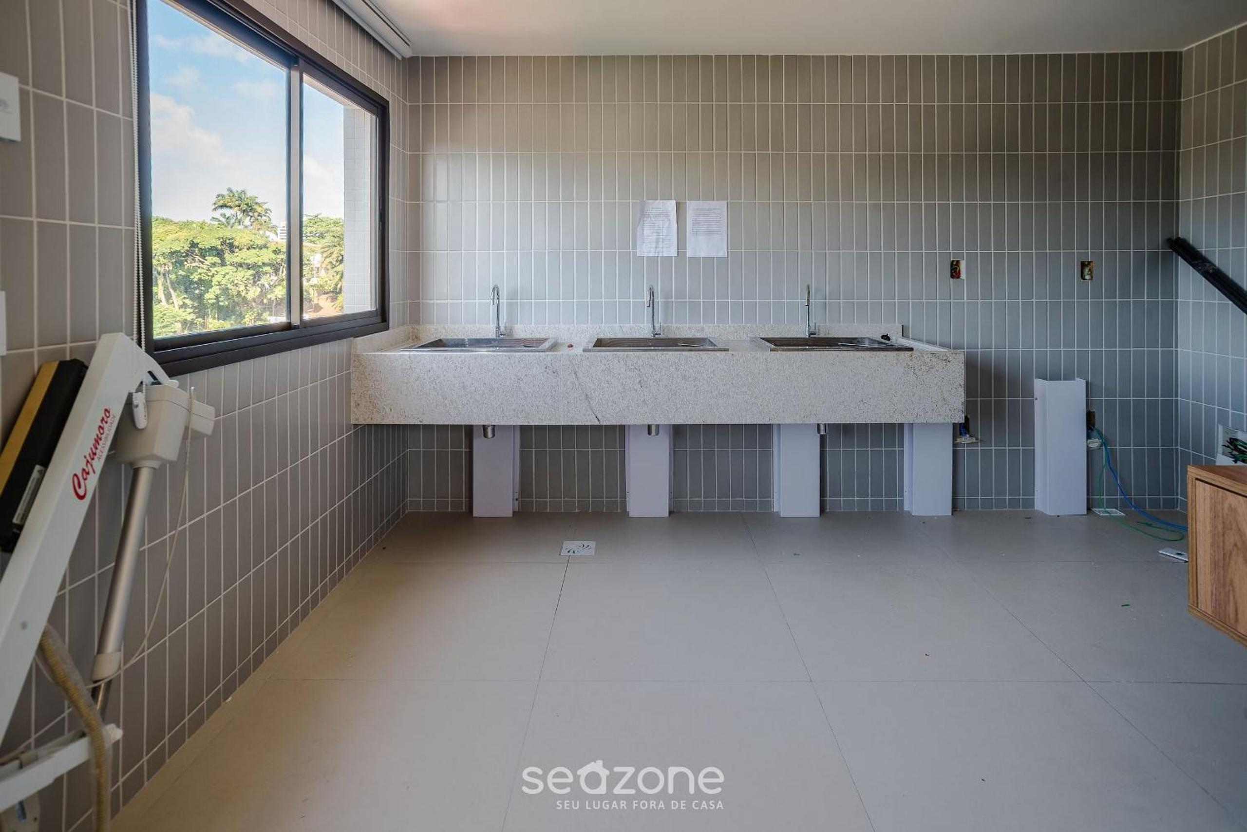 Apartments in Building with Gym in Ondina SSA – HOA