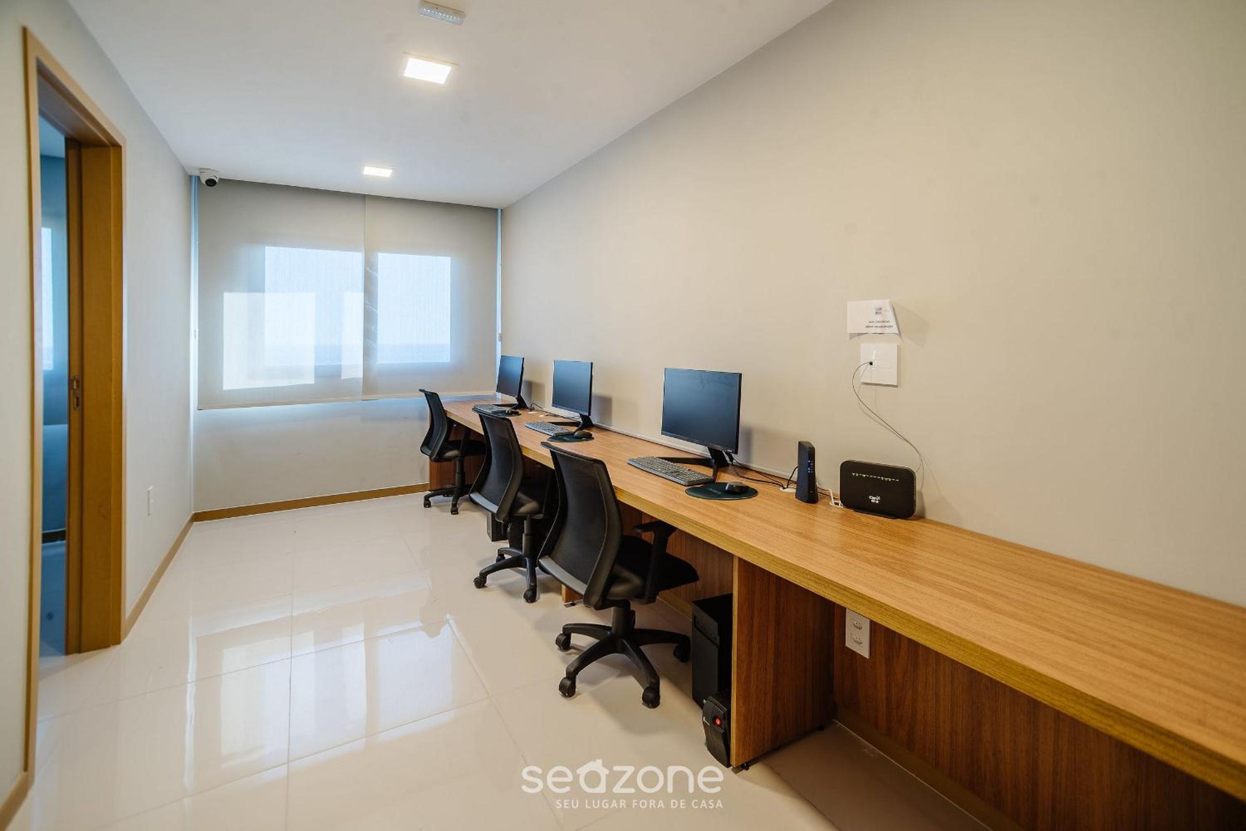 Apartments in Building with Gym in Ondina SSA – HOA