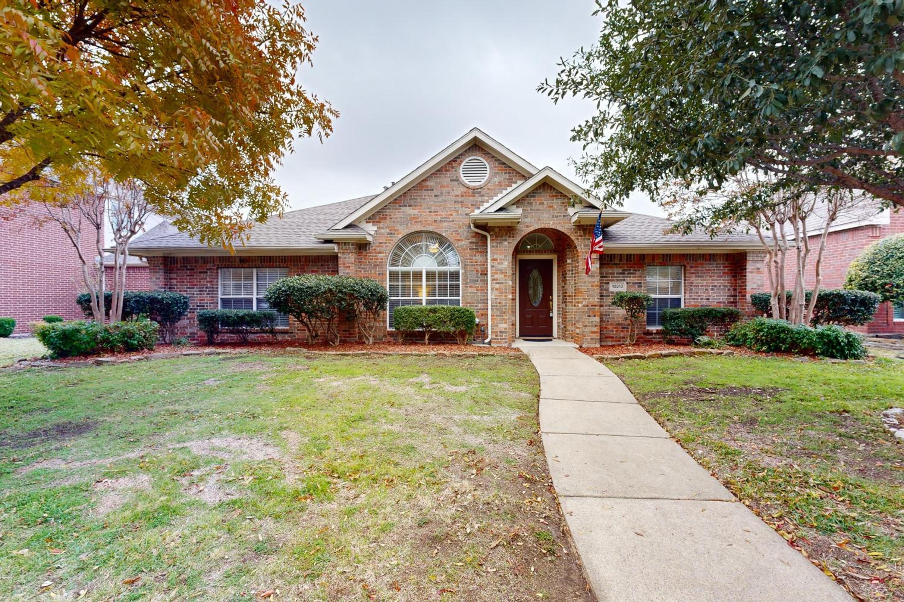 4 BR Spacious Modern Home with Game Room and WiFi