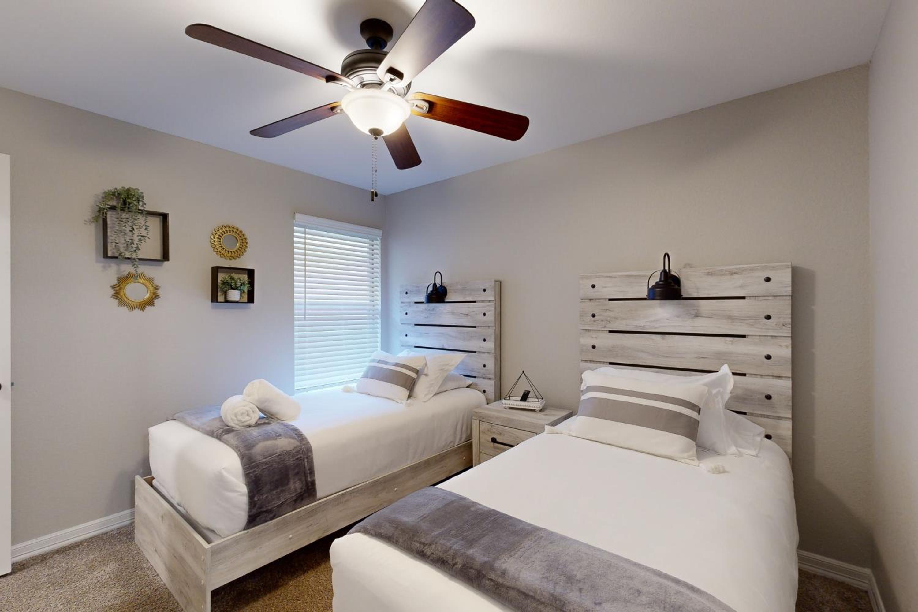 4 BR Spacious Modern Home with Game Room and WiFi