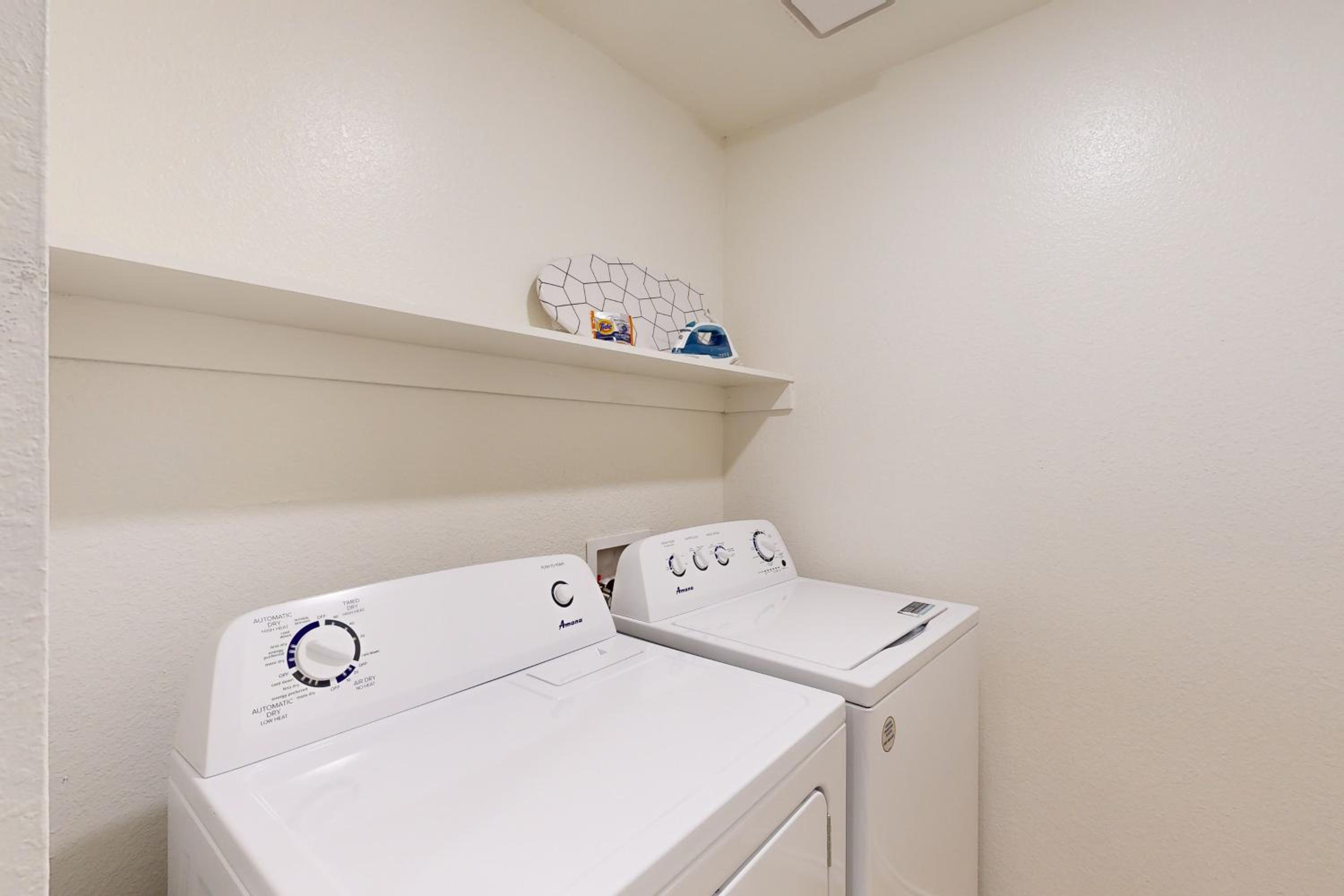 4 BR Spacious Modern Home with Game Room and WiFi