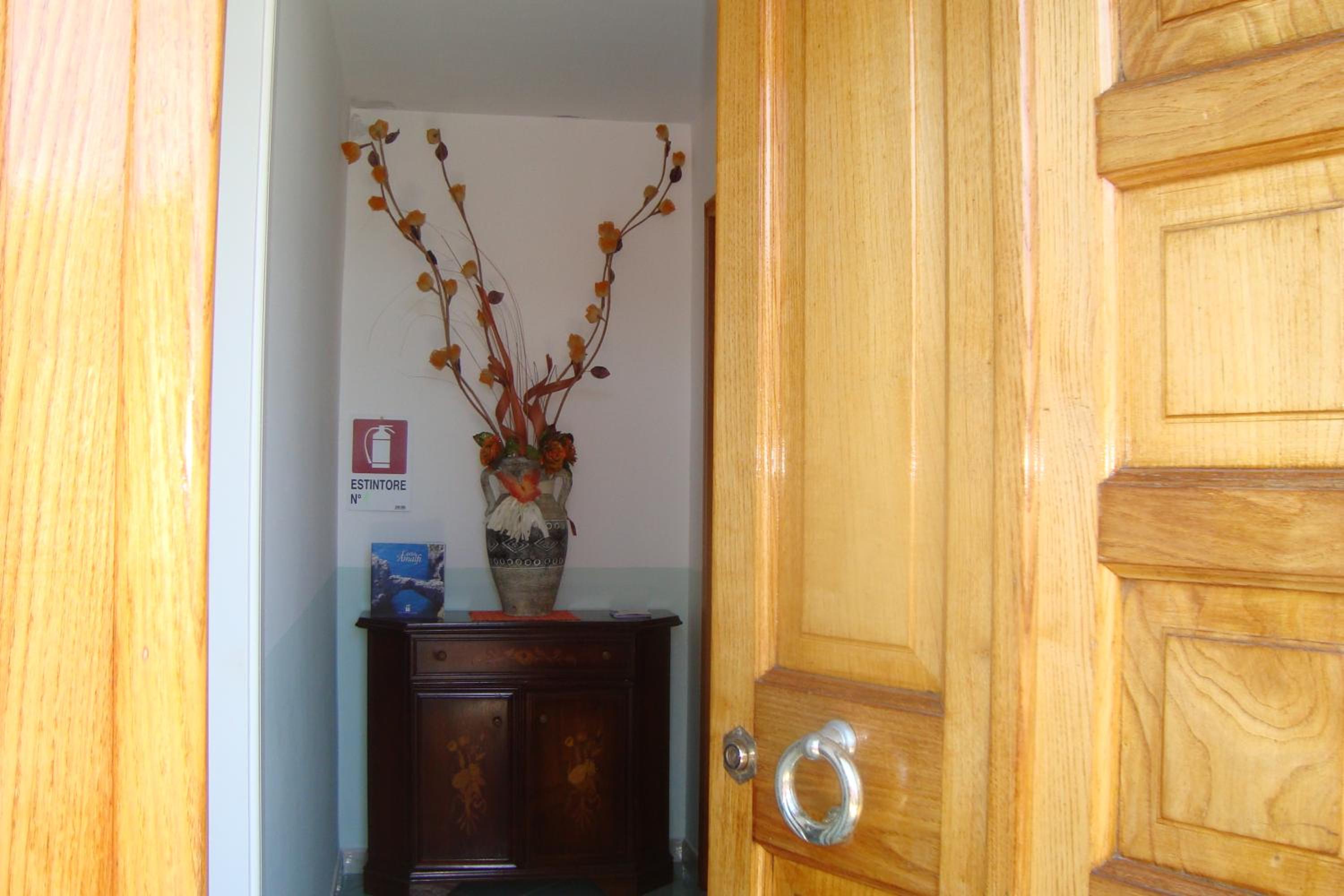Photo 33