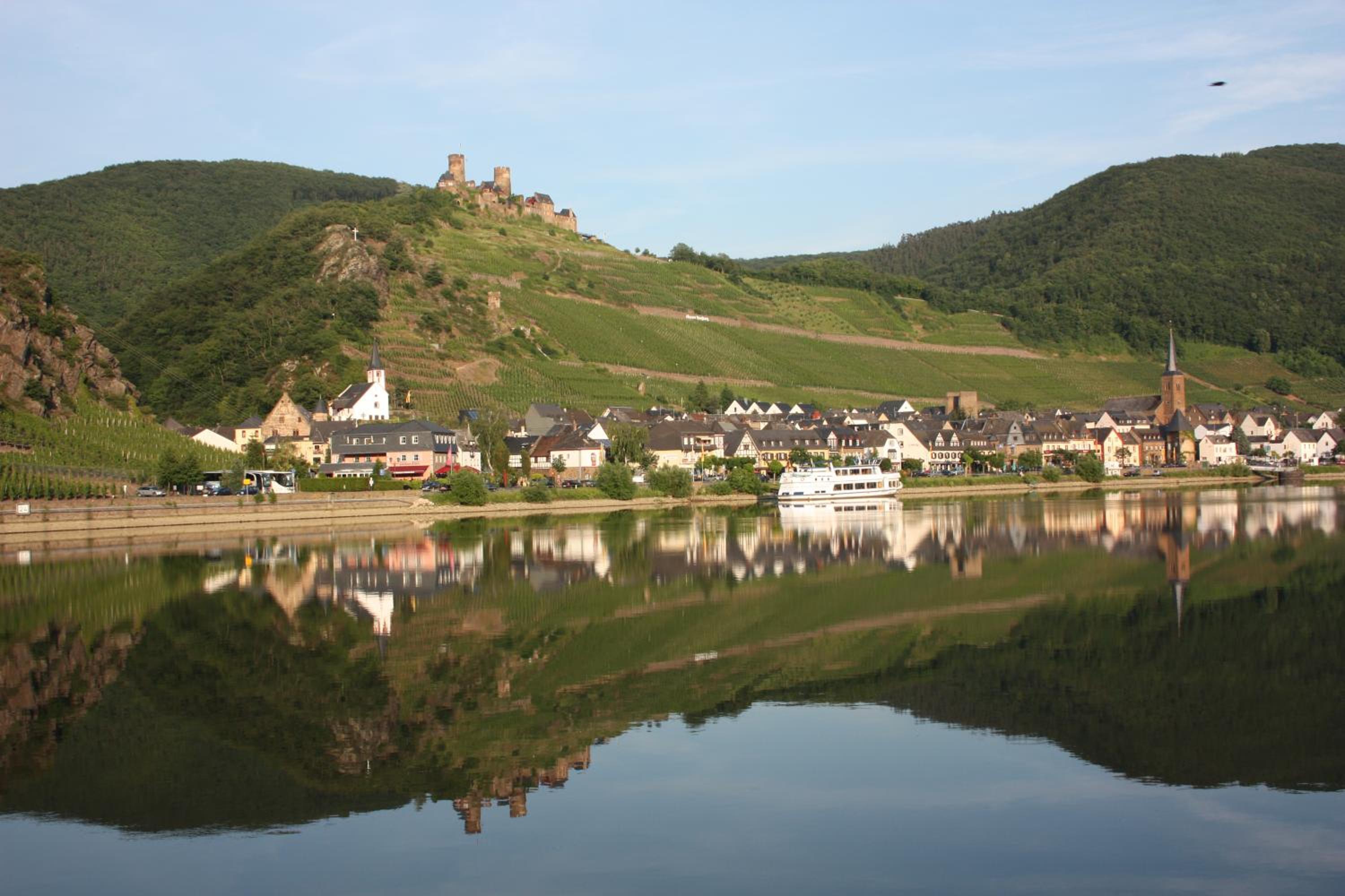 Gästehaus Burgberg, Weinhaus Fries