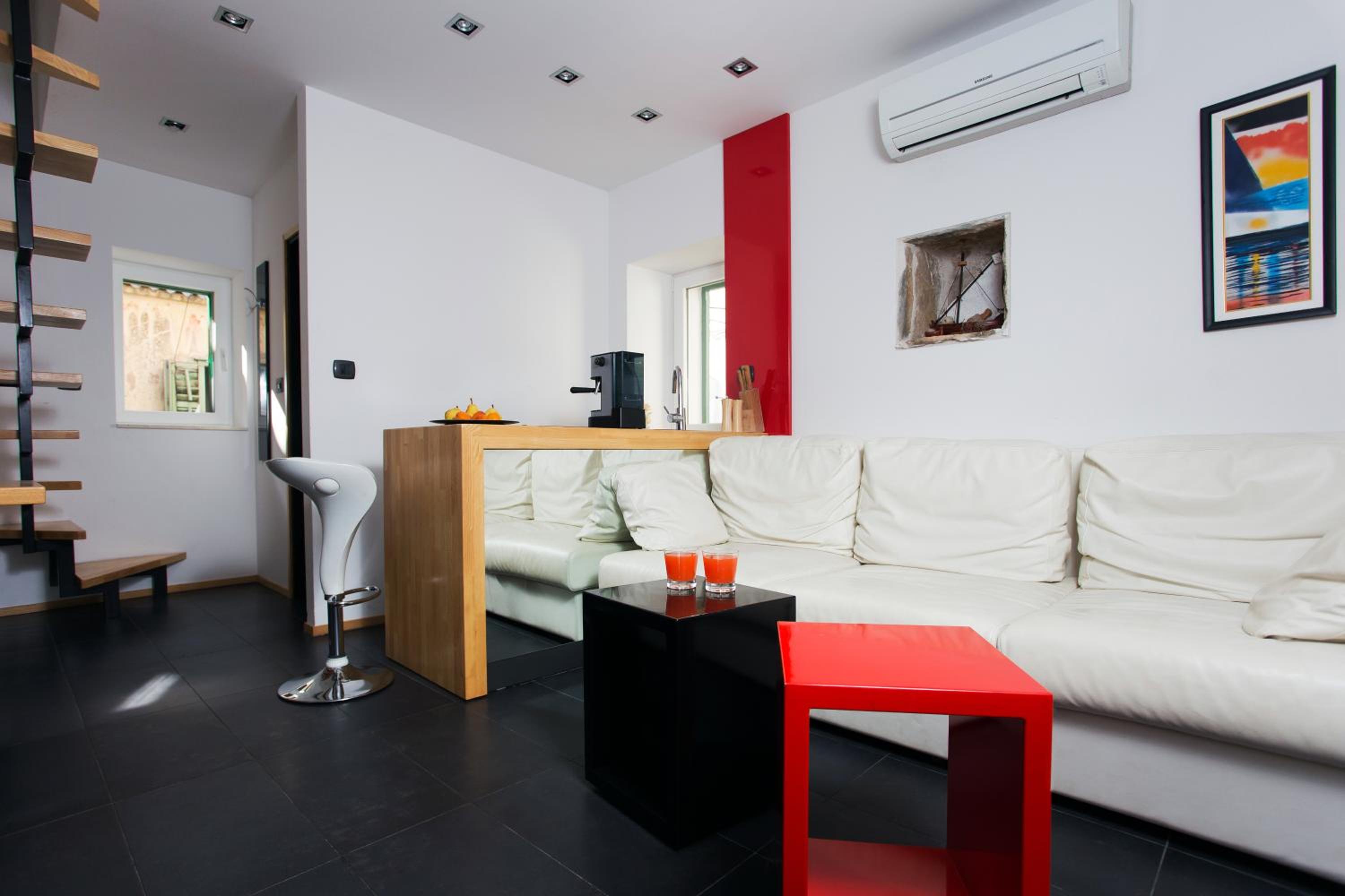 Marinac City Center Apartments & Rooms