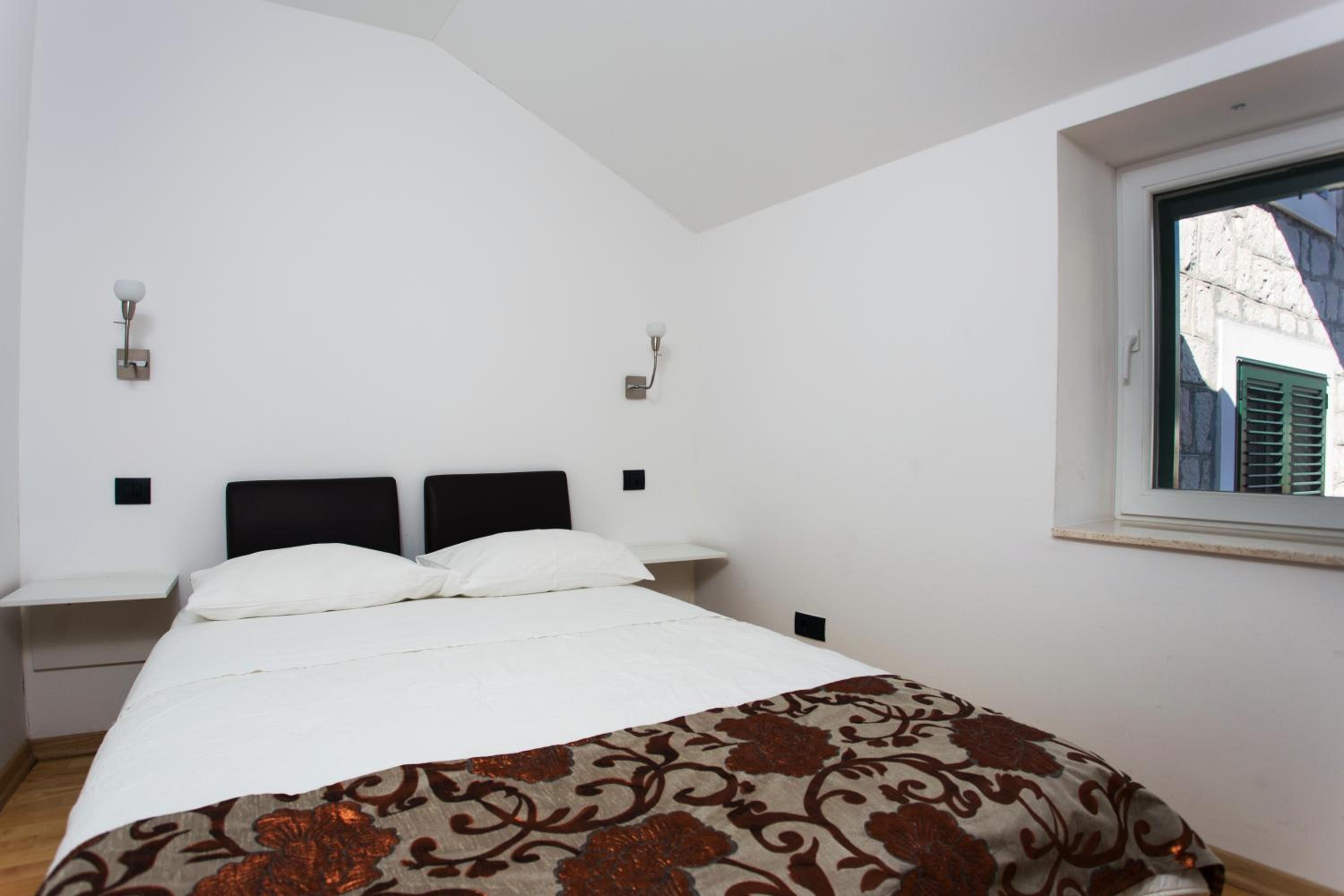 Marinac City Center Apartments & Rooms
