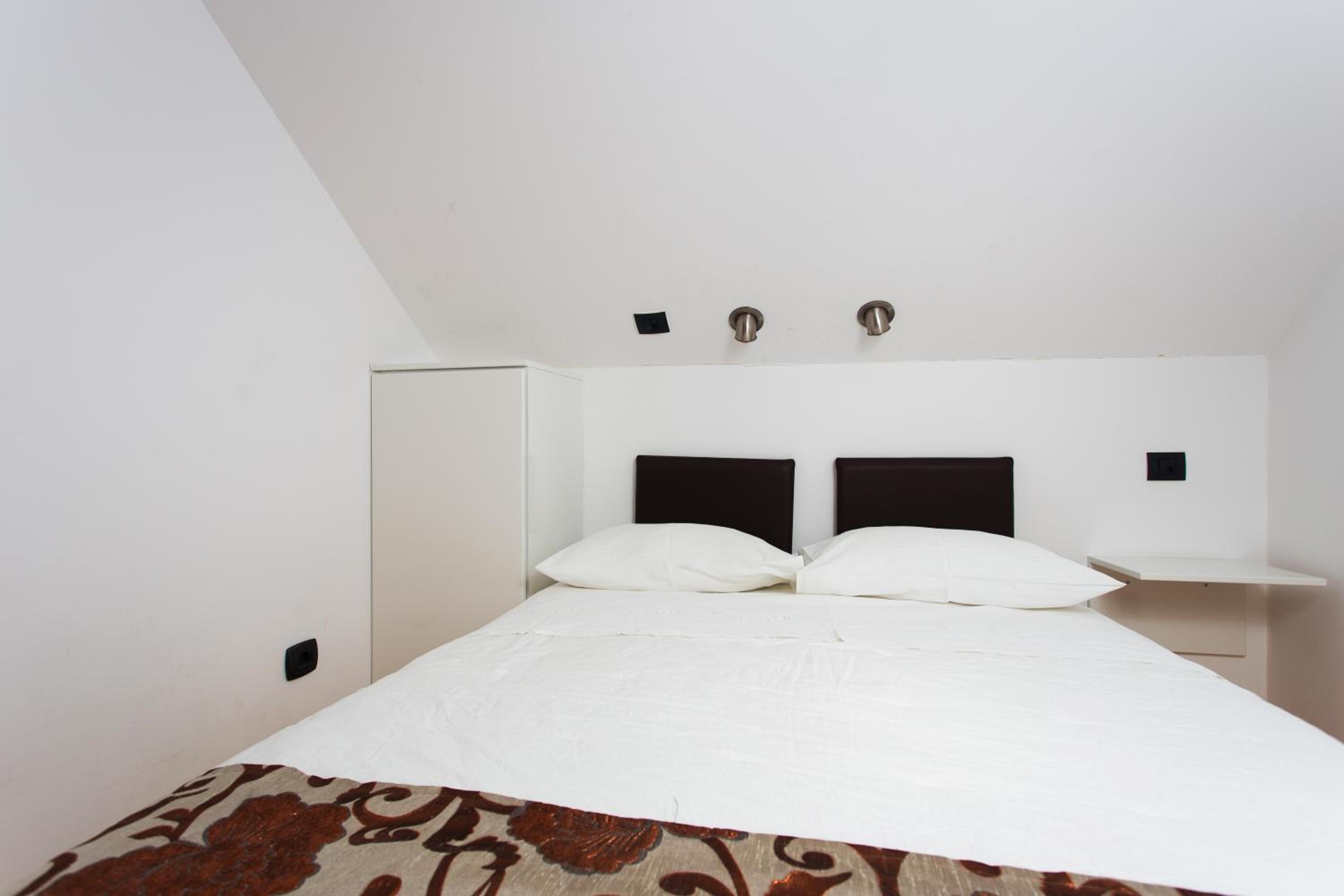Marinac City Center Apartments & Rooms