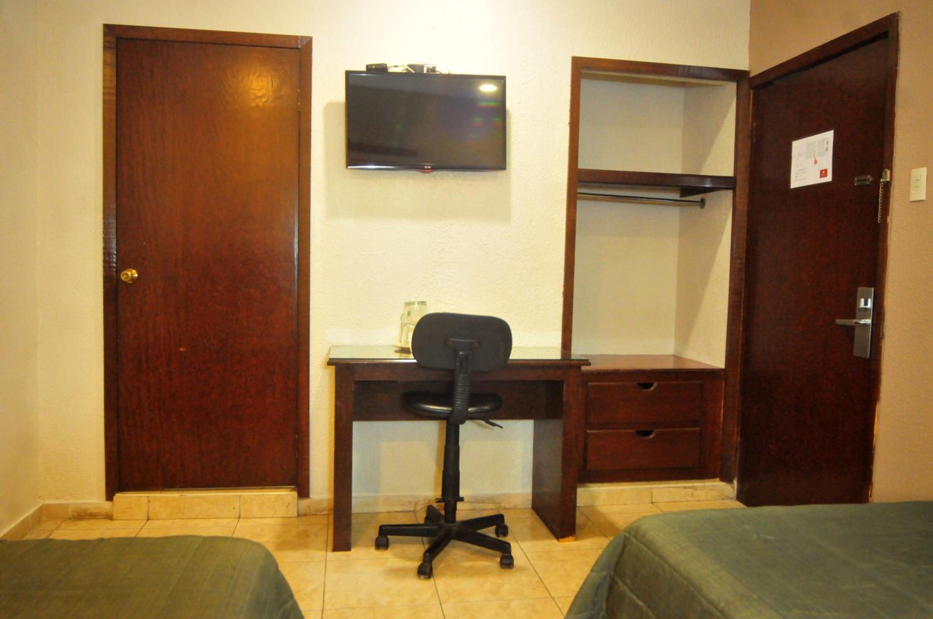 Los Mochis Vacations - Hotel America Centro - Property Image 12