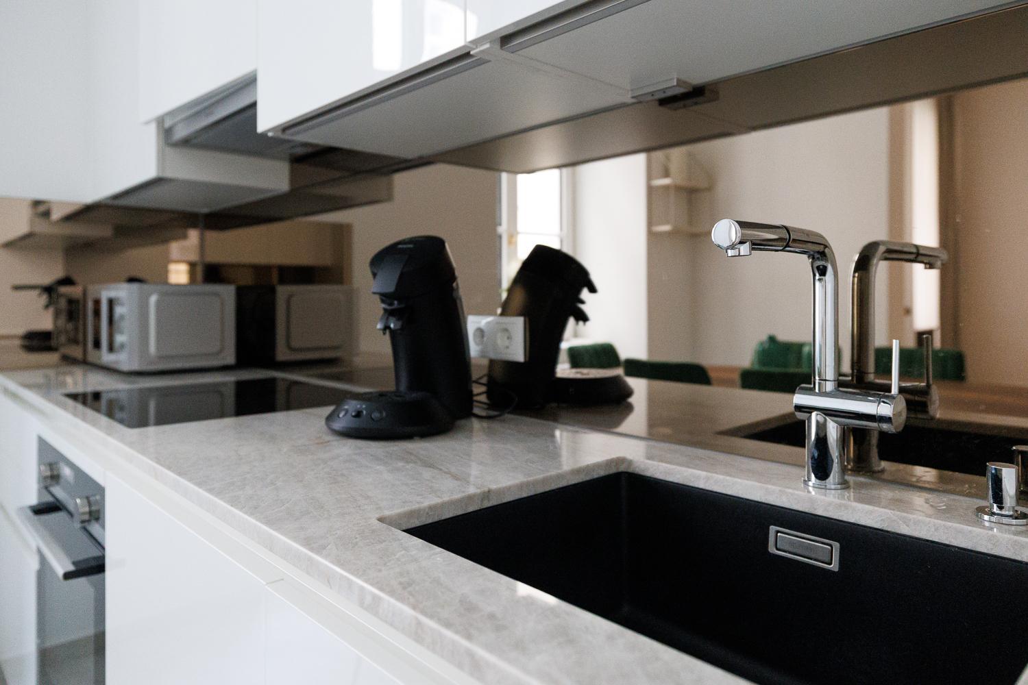 Ultra Spacious 3-Bedroom 3-Bath Steps from Vienna's Historic Heart