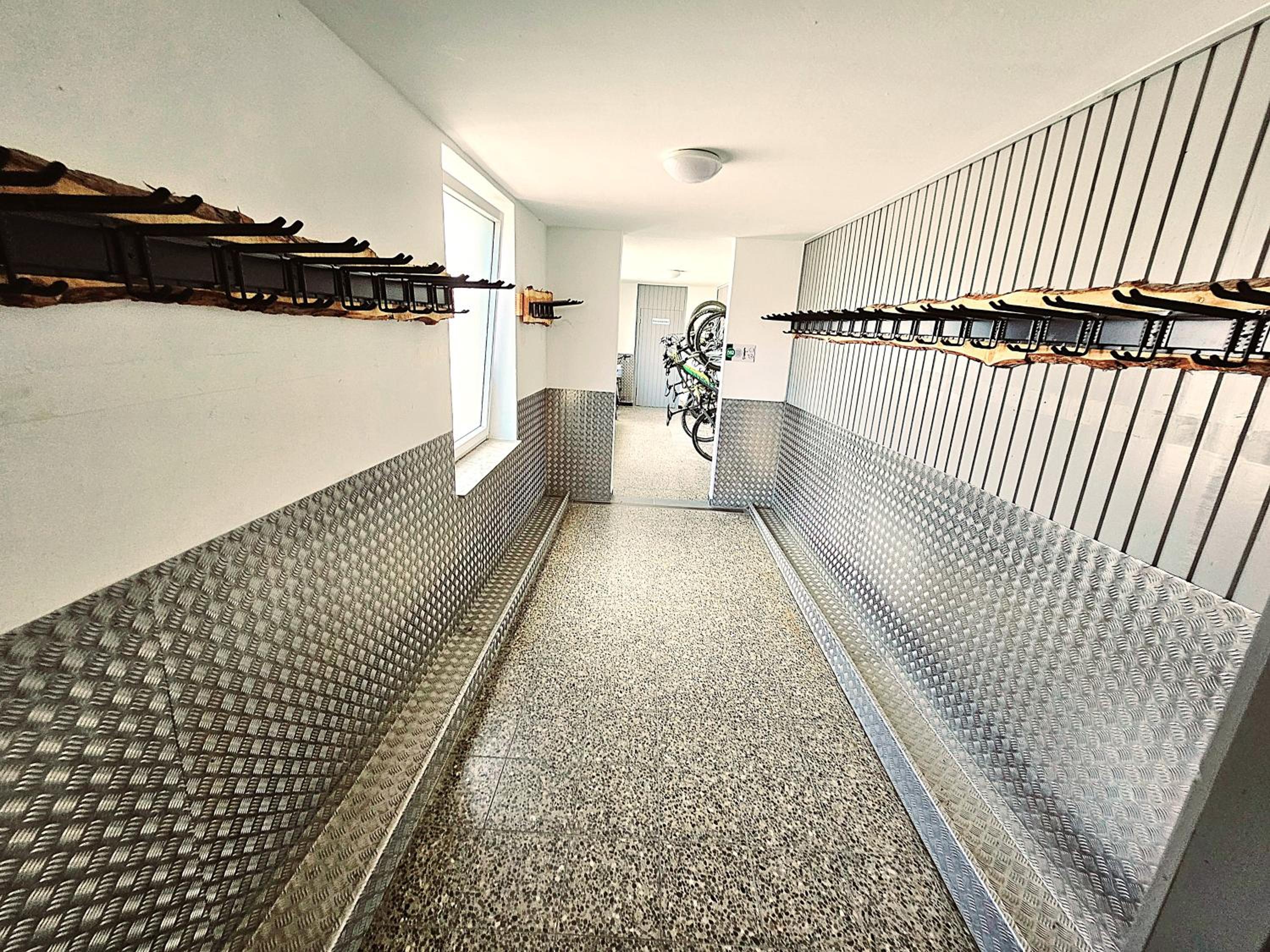 Winterberg Appartement 6 Pers aan Skilift grootste Skigebied nabij Bikepark Unieke locatie met zeer rustige tuin in het bos en het gezellige centrum leuke 