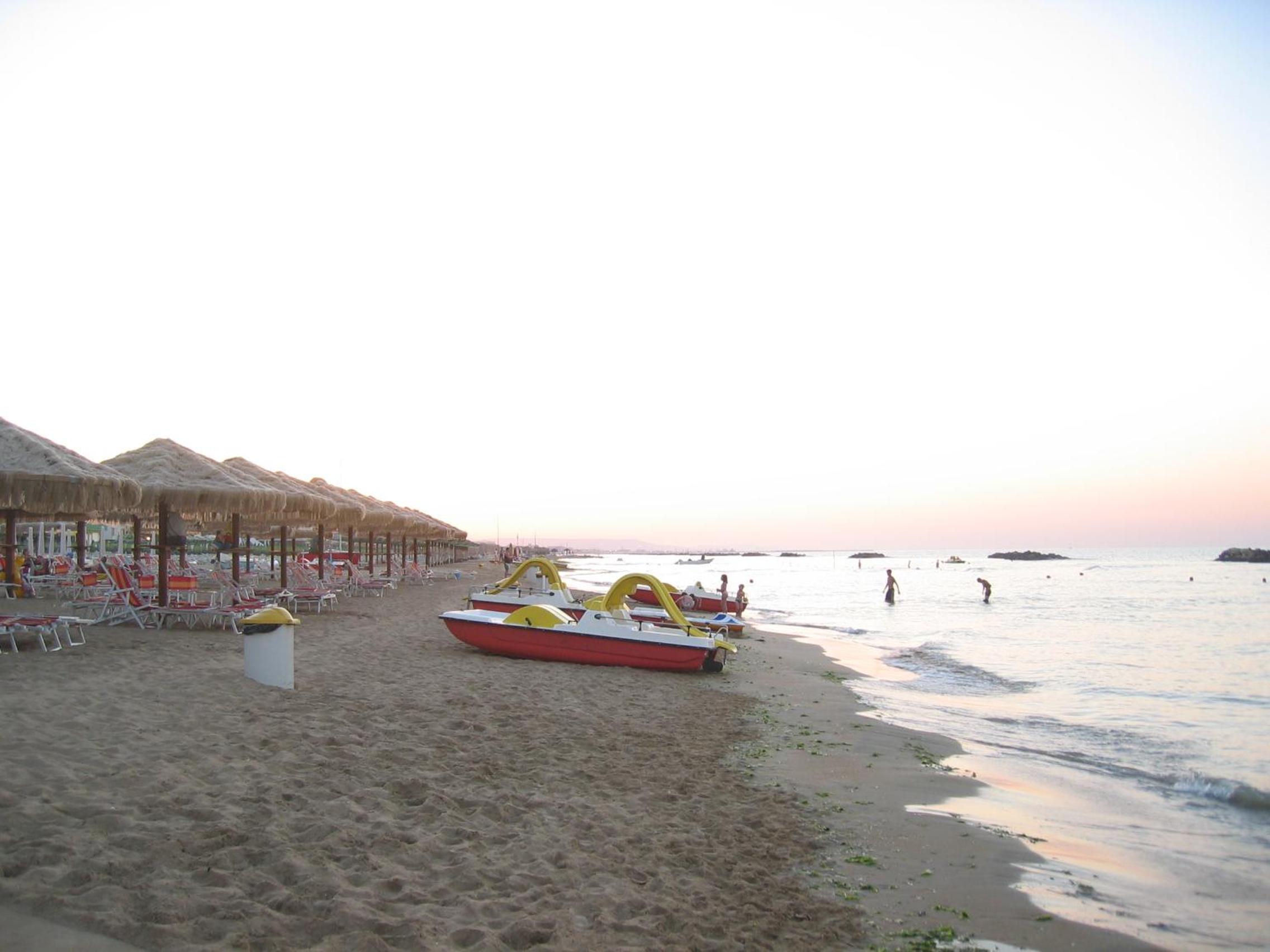 Holiday Dreams view 5