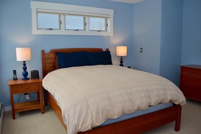 Topridge 4BR, 4BA Townhome with Breathtaking Mountain Views, Hot Tub, Ski In Ski Out, Sports Center