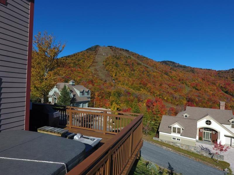 Topridge 4BR, 4BA Townhome with Breathtaking Mountain Views, Hot Tub, Ski In Ski Out, Sports Center