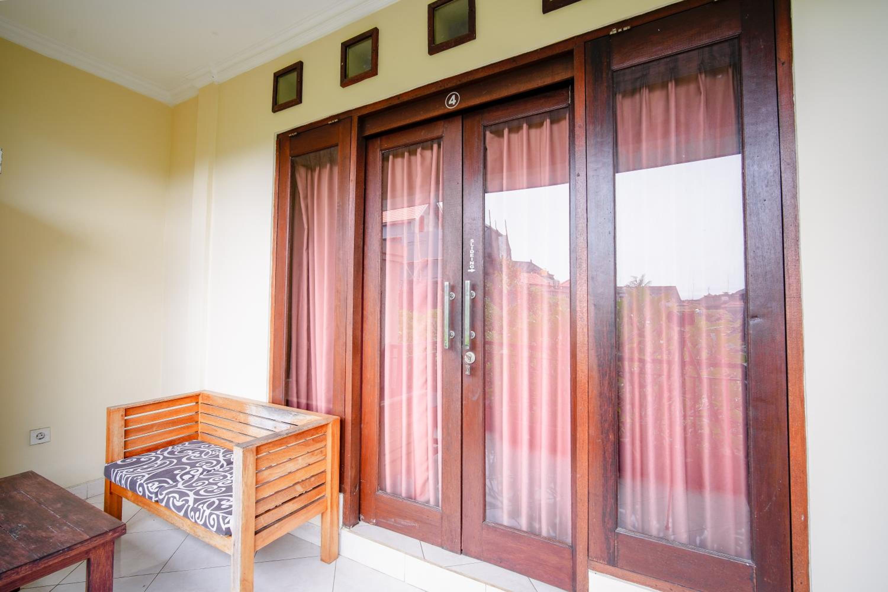Shana Homestay by EPS
