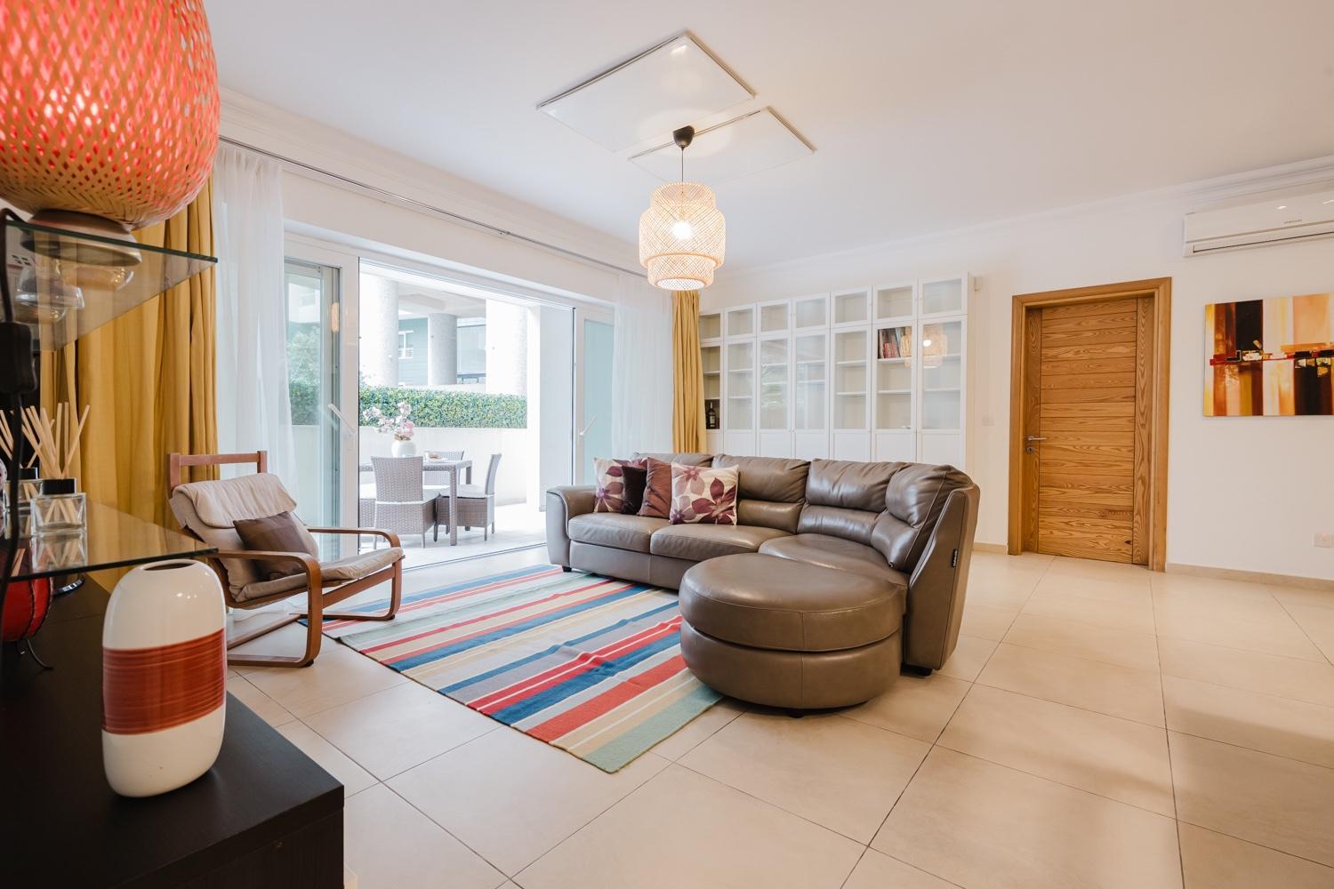 102 Seafront 3Bed Sliema with pool by Homely