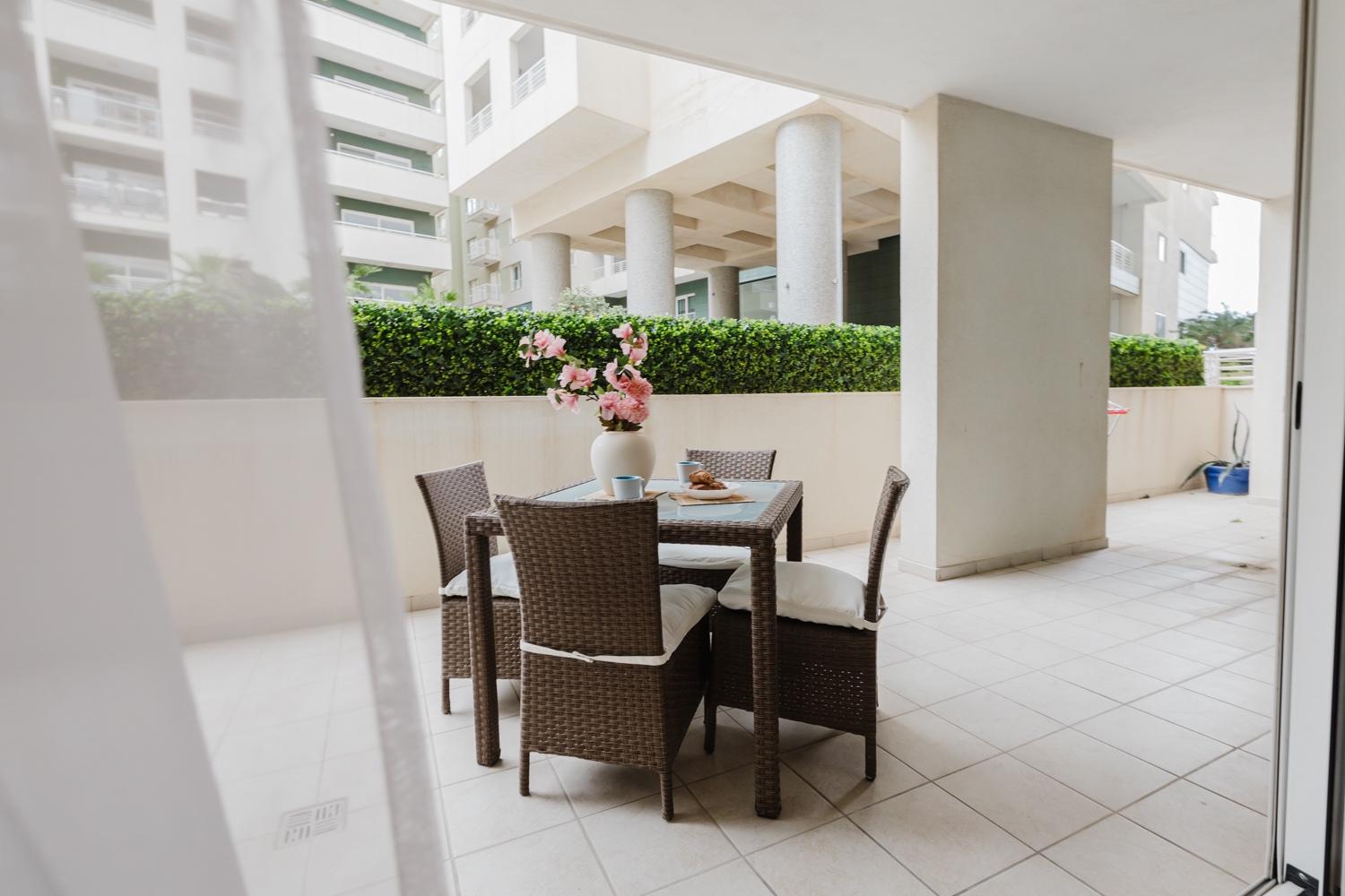 102 Seafront 3Bed Sliema with pool by Homely