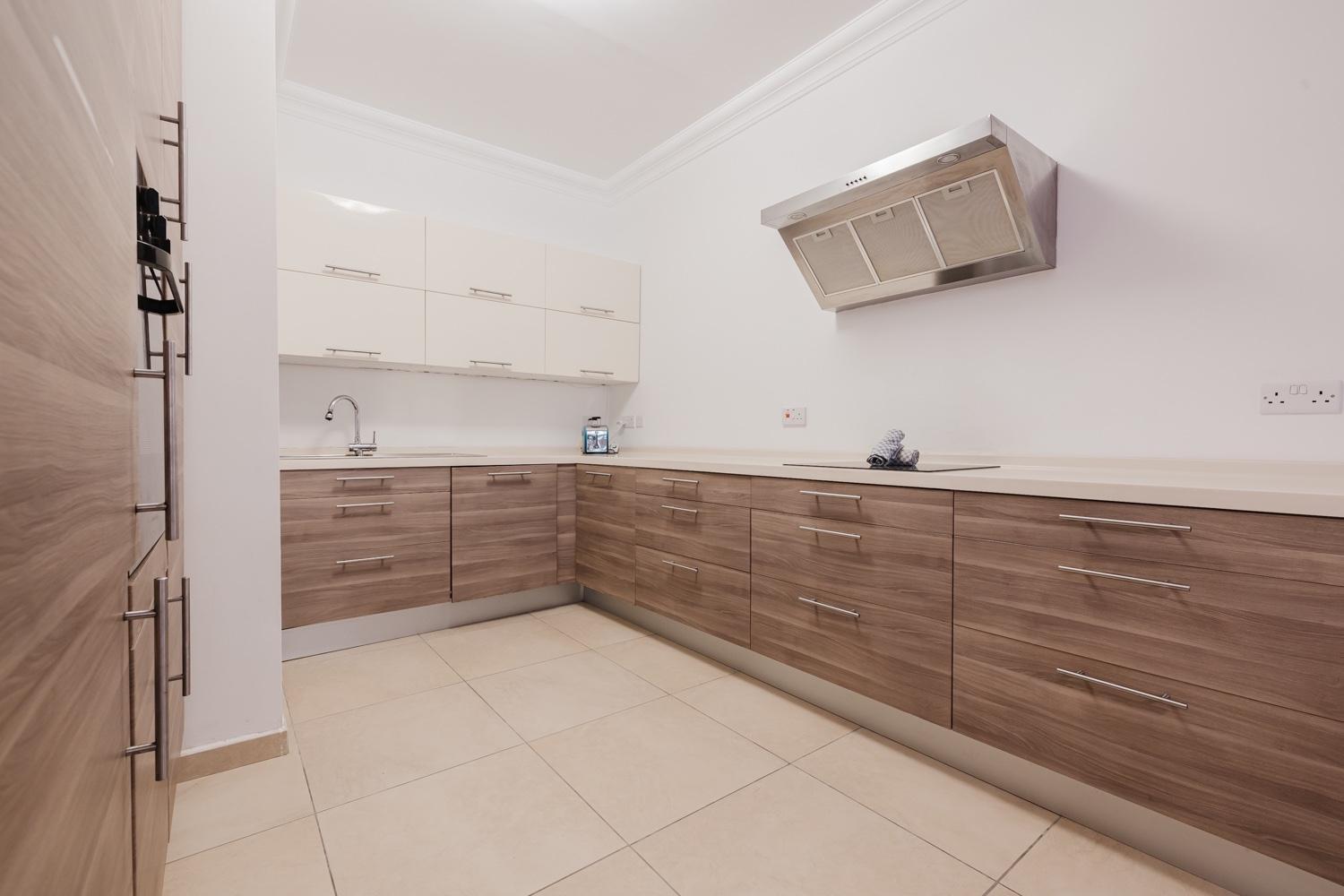 102 Seafront 3Bed Sliema with pool by Homely