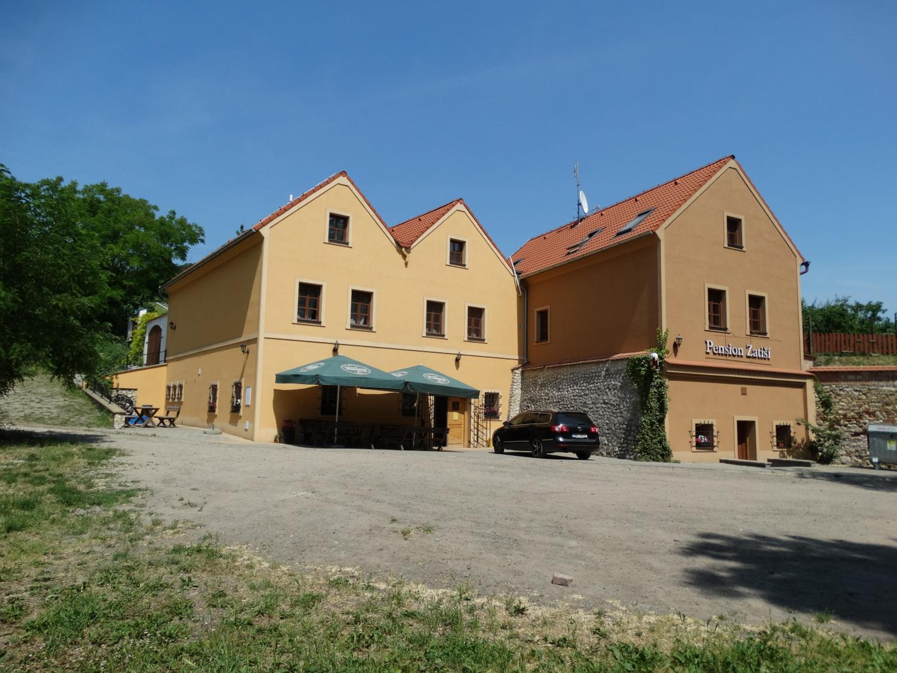 Penzion Zatisi