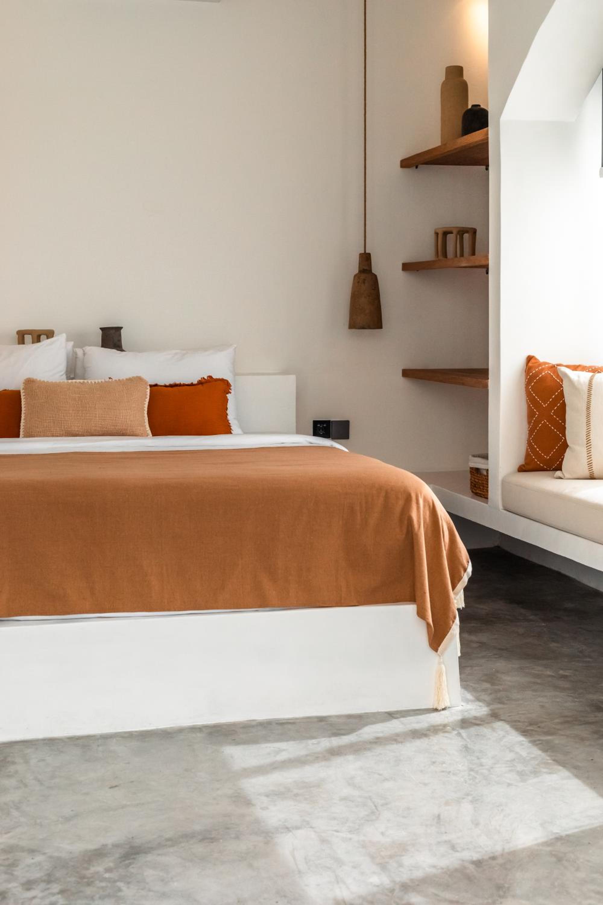 NMBR One - New 2BR home for remote travelers in Canggu