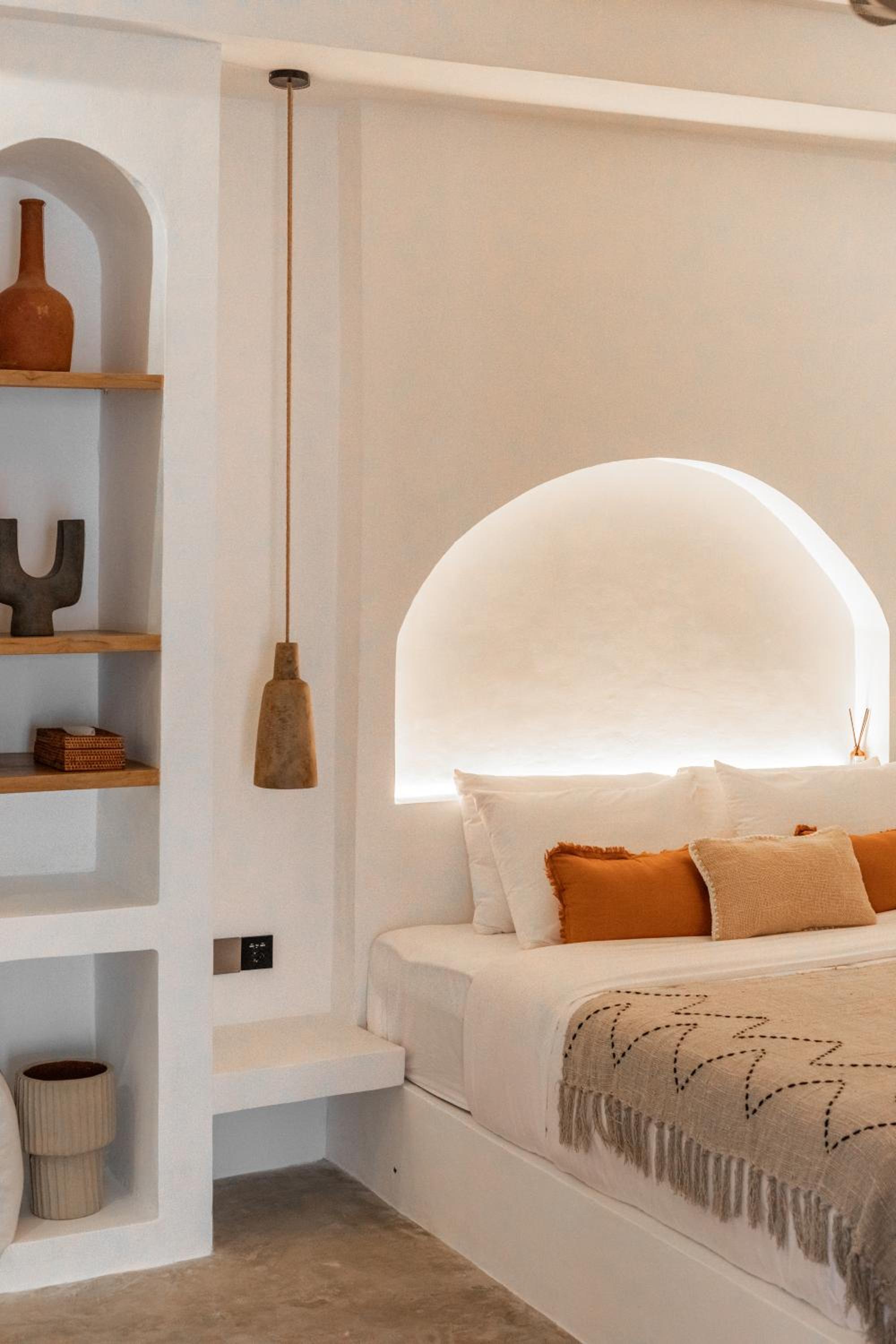 NMBR One - New 2BR home for remote travelers in Canggu