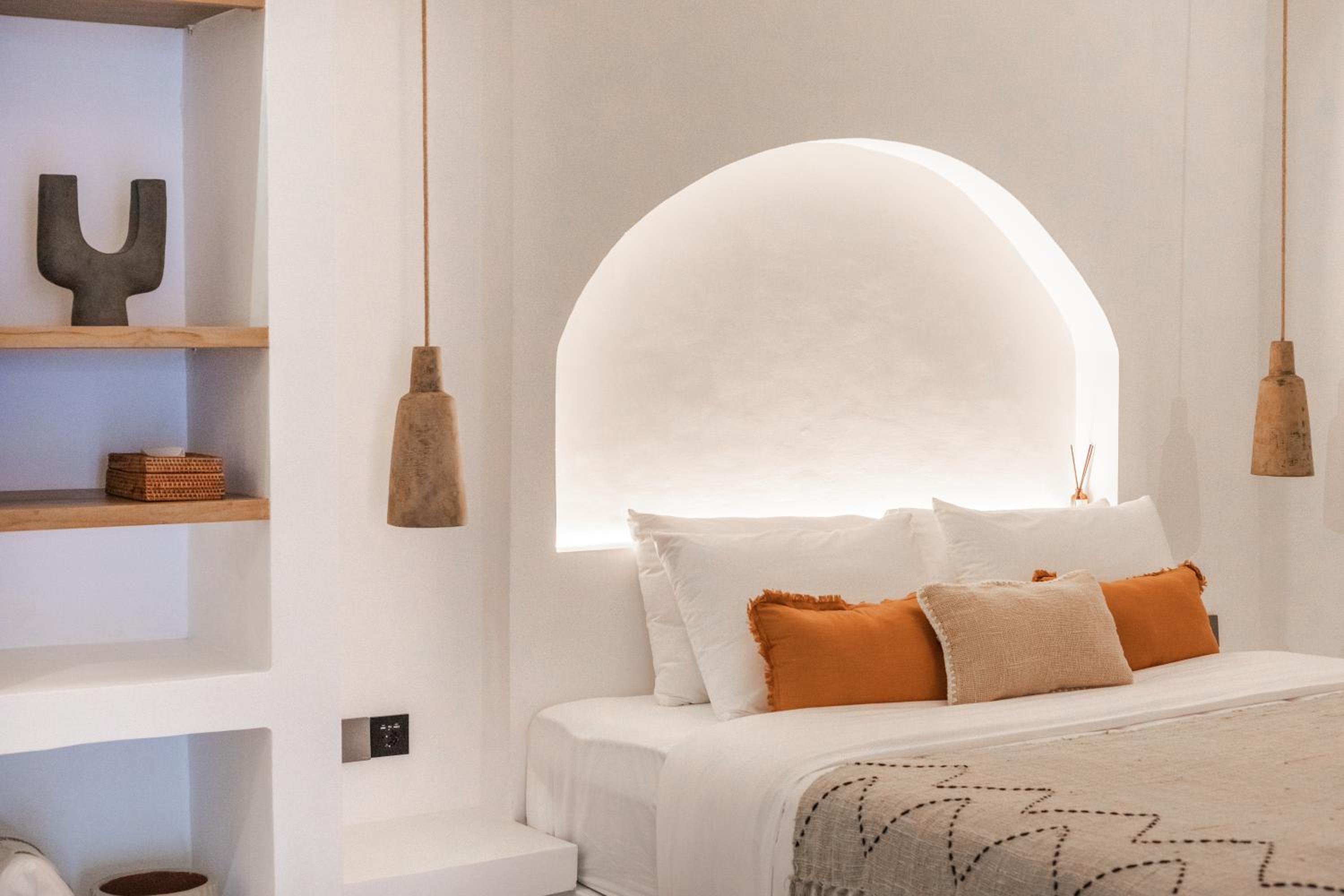 NMBR One - New 2BR home for remote travelers in Canggu