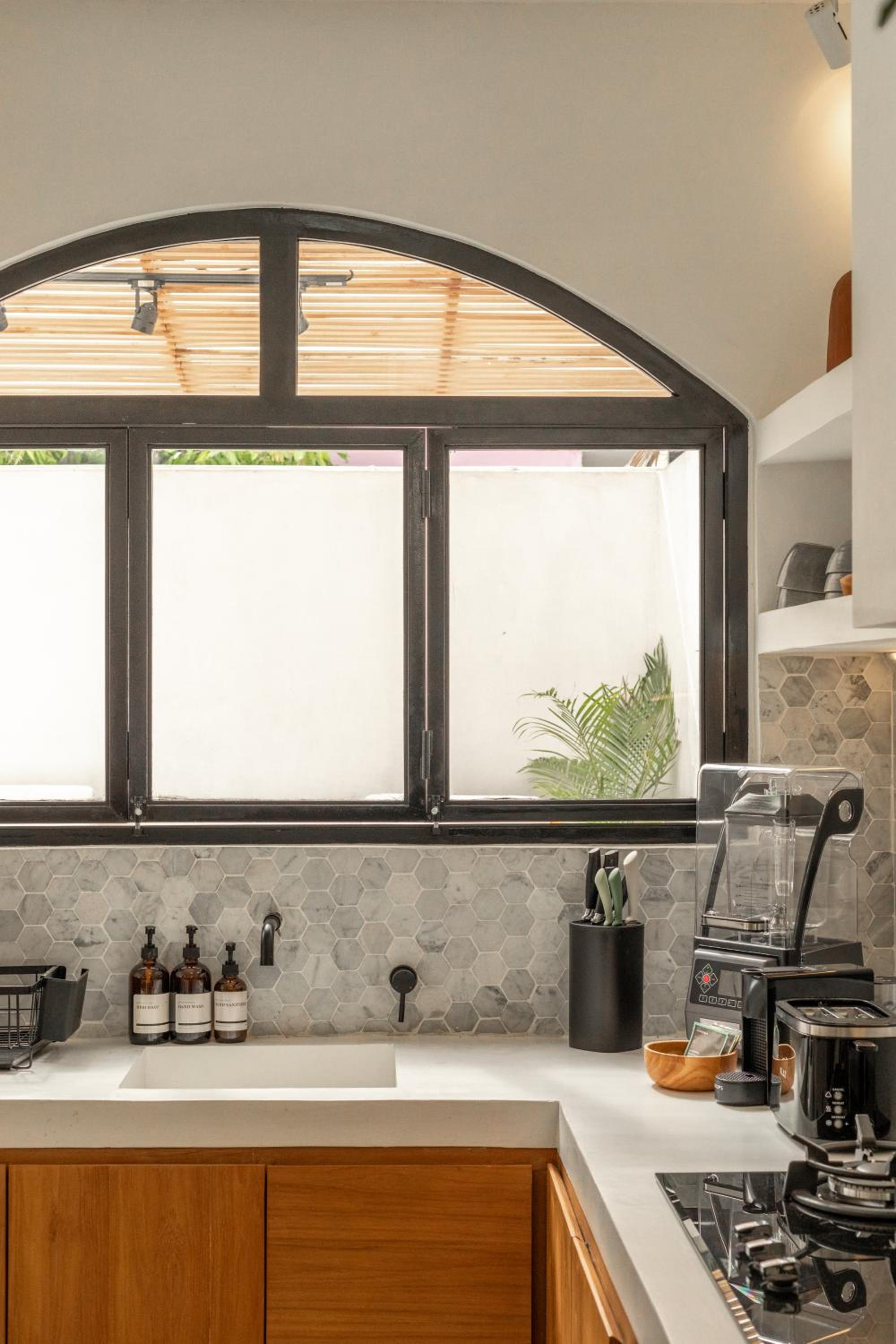 NMBR One - New 2BR home for remote travelers in Canggu
