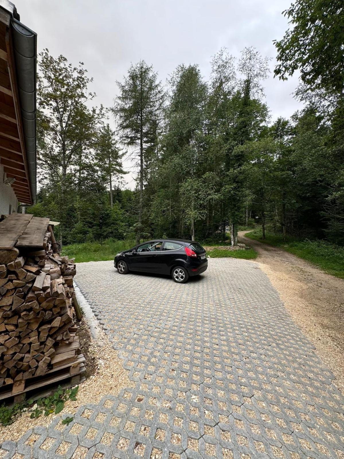Chalet isolé avec jacuzzi et vue panoramique