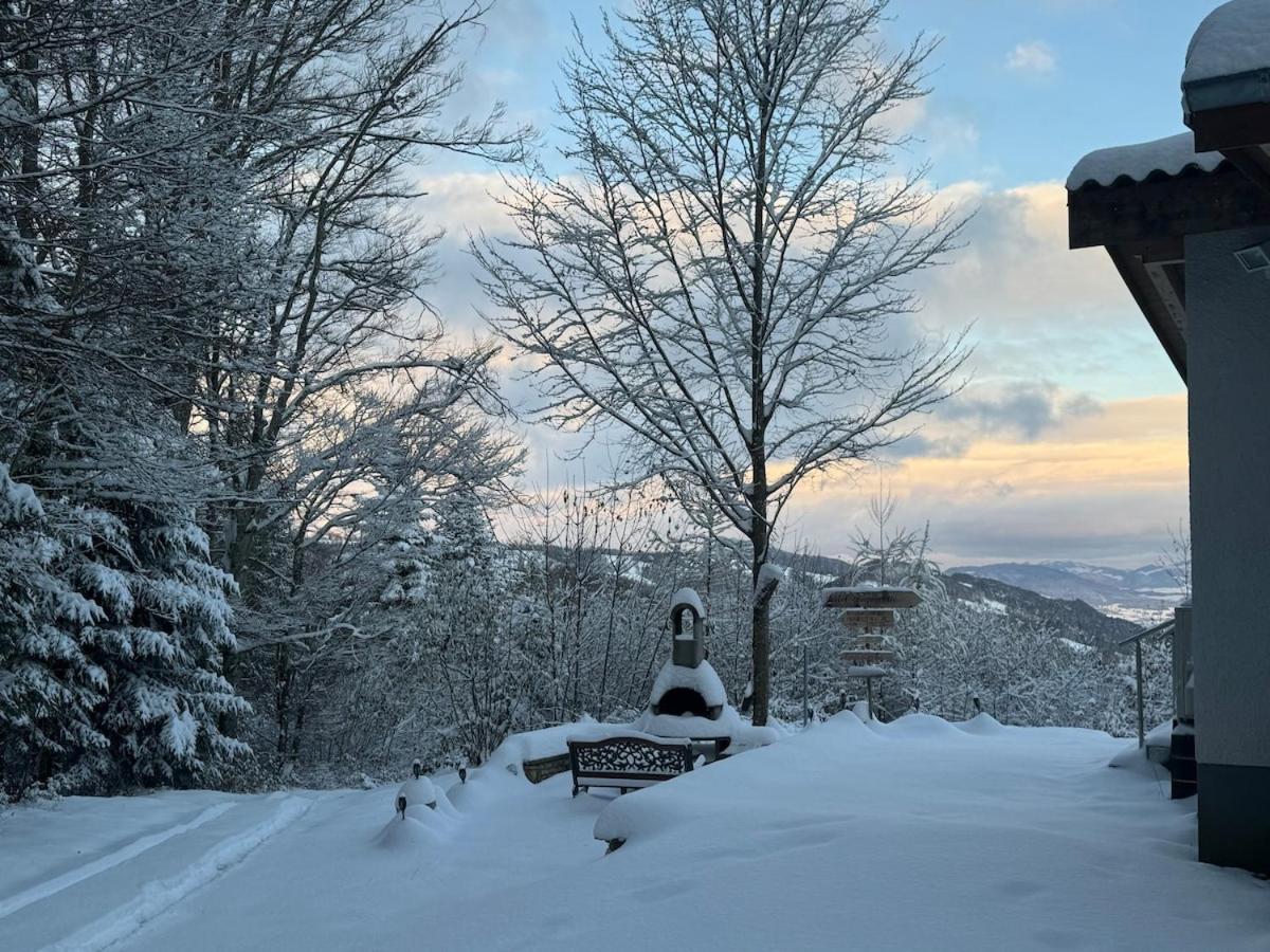 Chalet isolé avec jacuzzi et vue panoramique