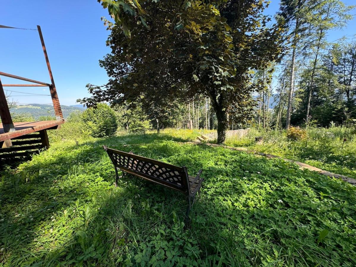 Chalet isolé avec jacuzzi et vue panoramique