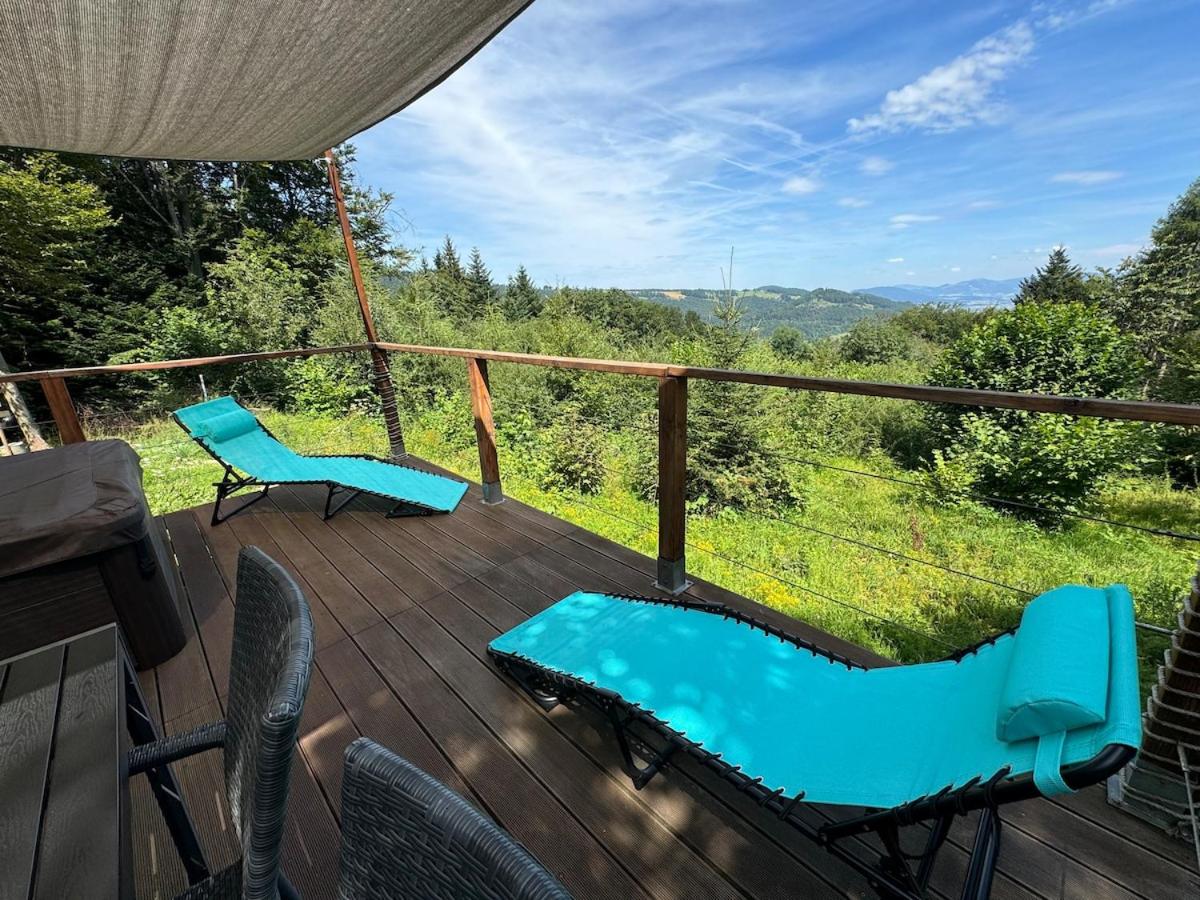 Chalet isolé avec jacuzzi et vue panoramique