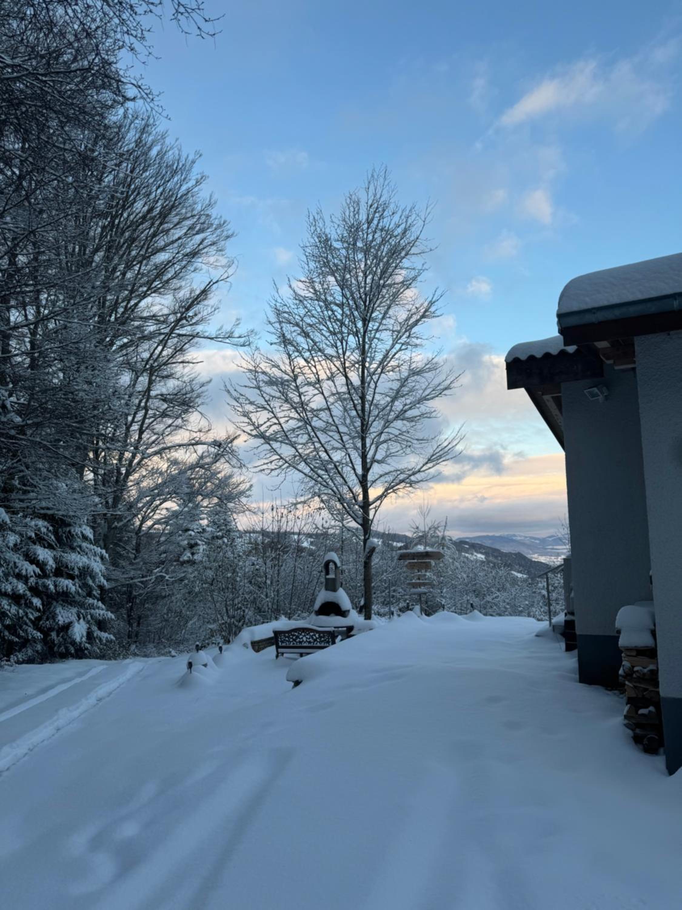 Chalet isolé avec jacuzzi et vue panoramique