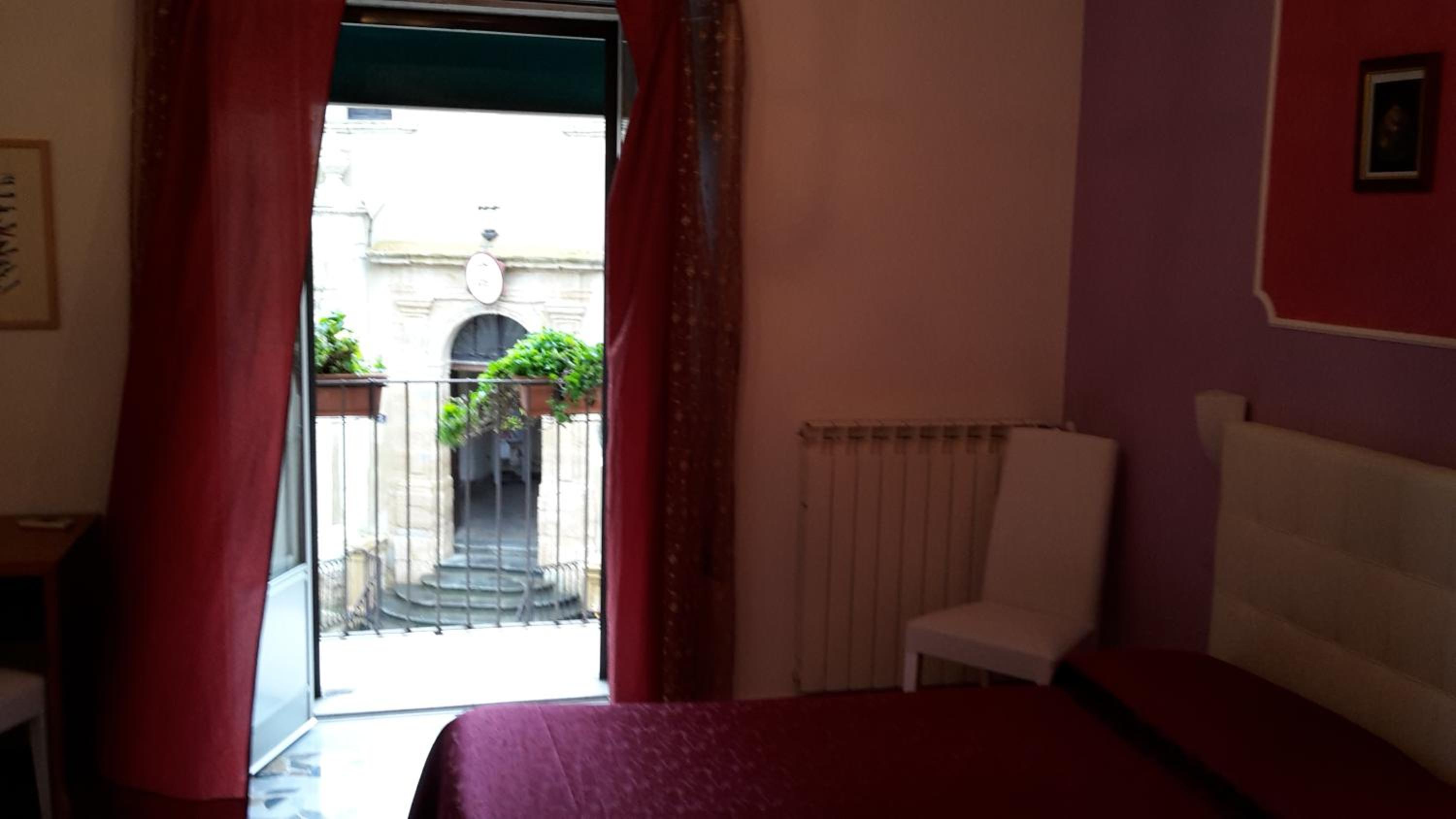 Gualtiero Camere & Suite