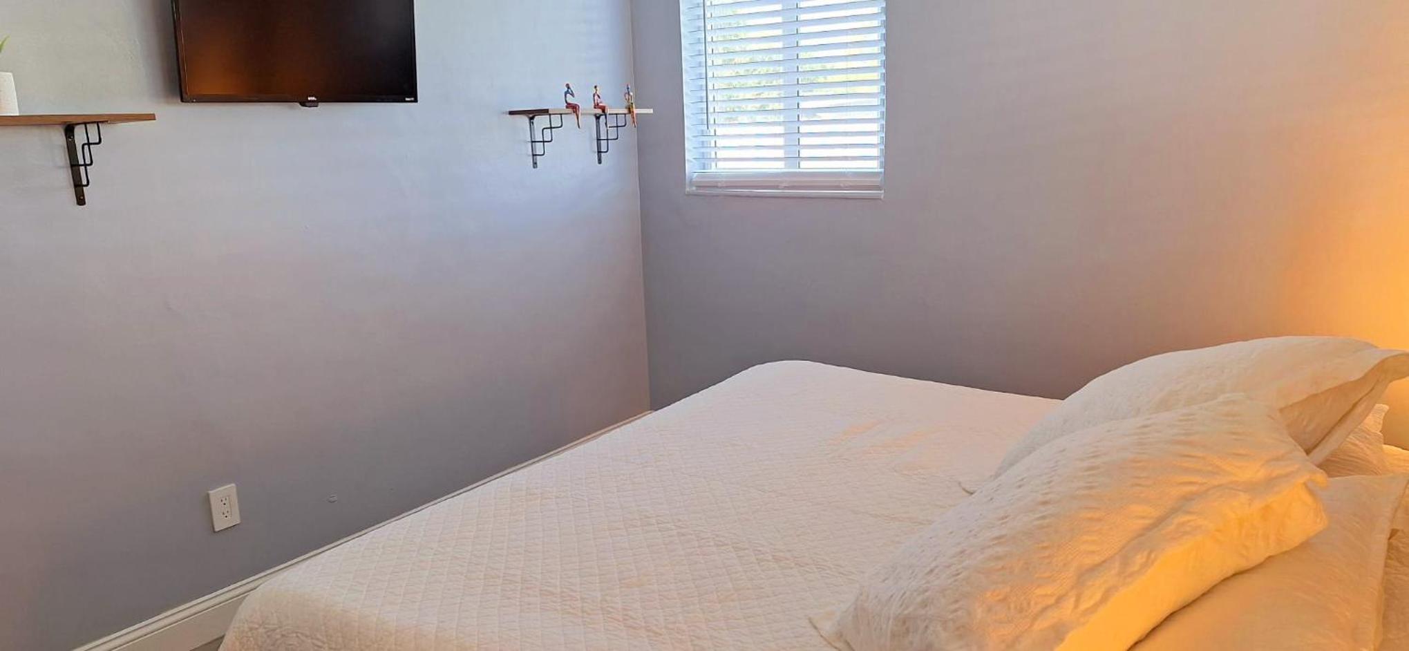 Luxury 3BR Duplex in Cutler Bay, Pool Table, BBQ, Terrace & Free Parking