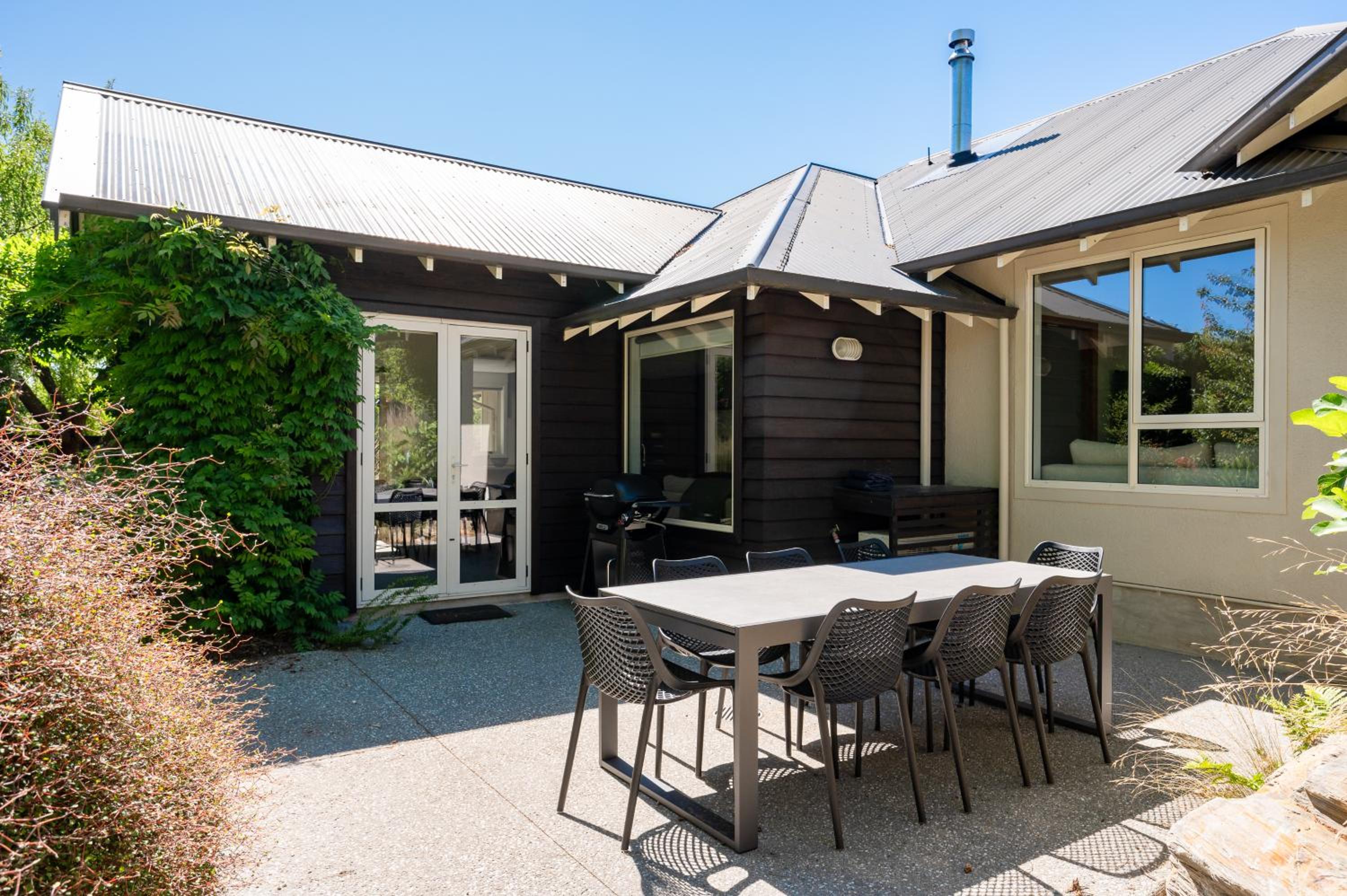 Emerald Oasis by Sotheby's Luxury Rental Homes