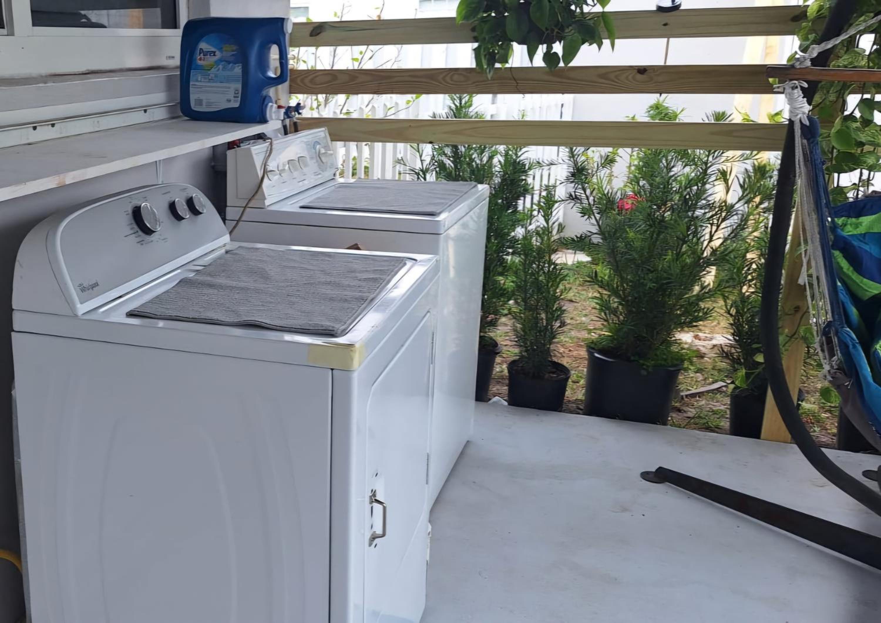Luxury 3BR Duplex in Cutler Bay, Pool Table, BBQ, Terrace & Free Parking