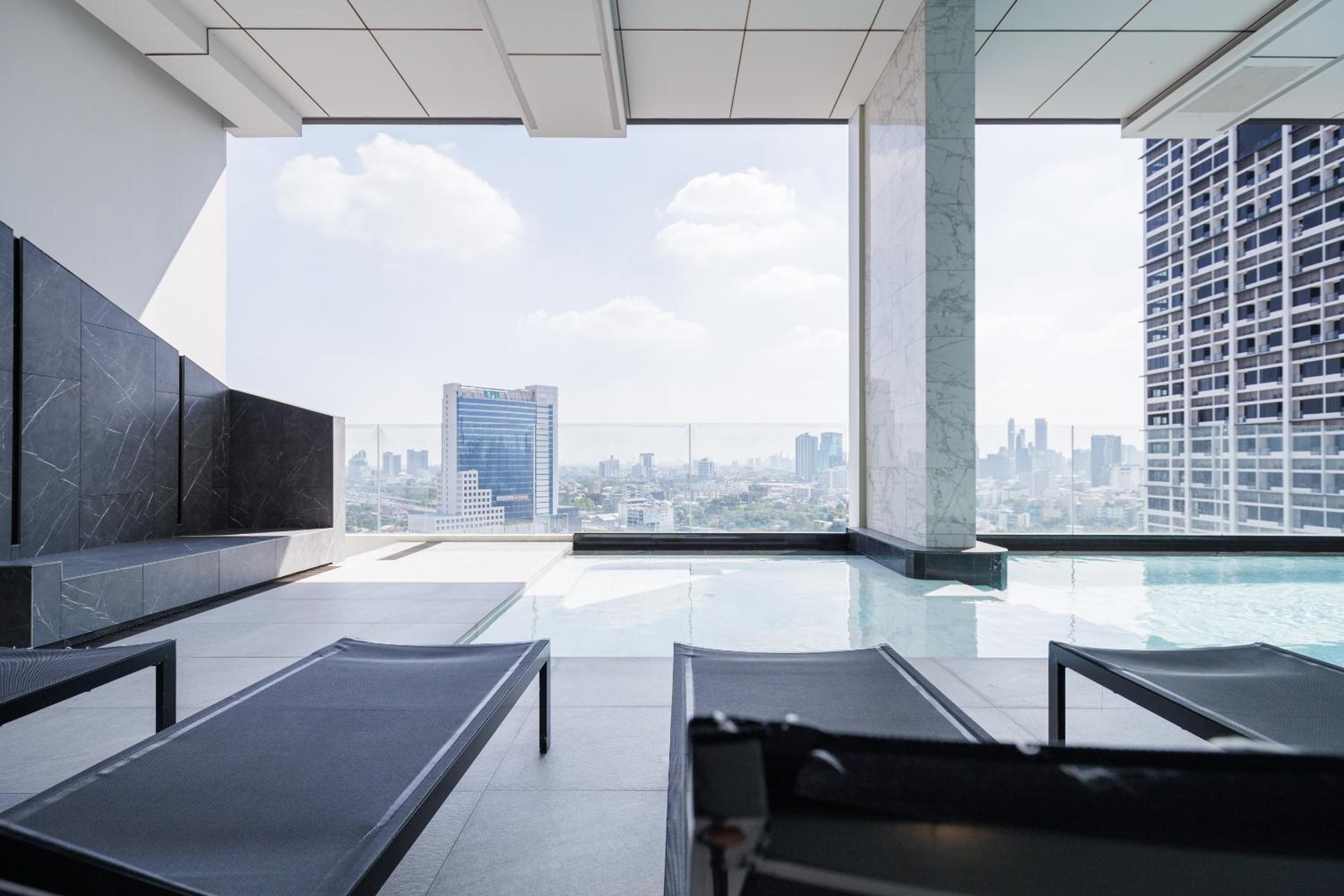 loft 二房可住4人 近jodd夜市 游泳池