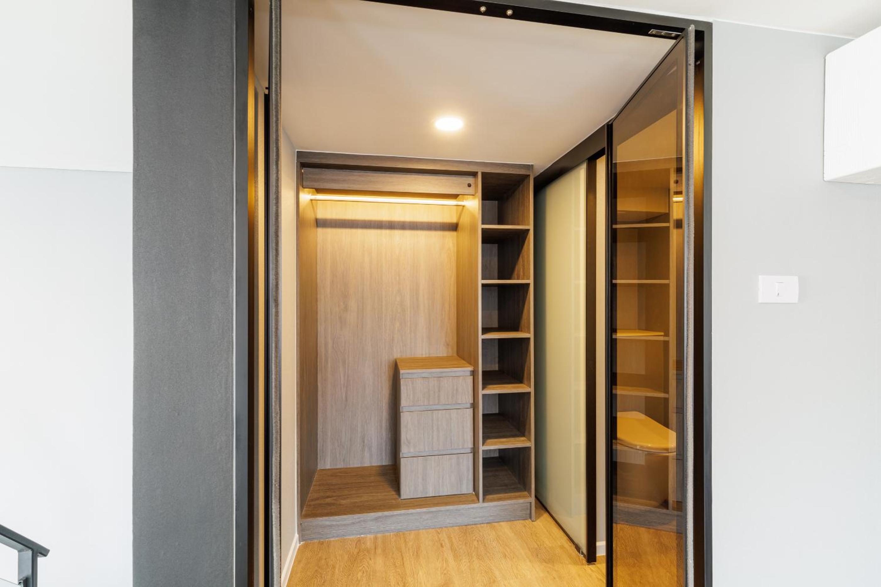 loft 二房可住4人 近jodd夜市 游泳池