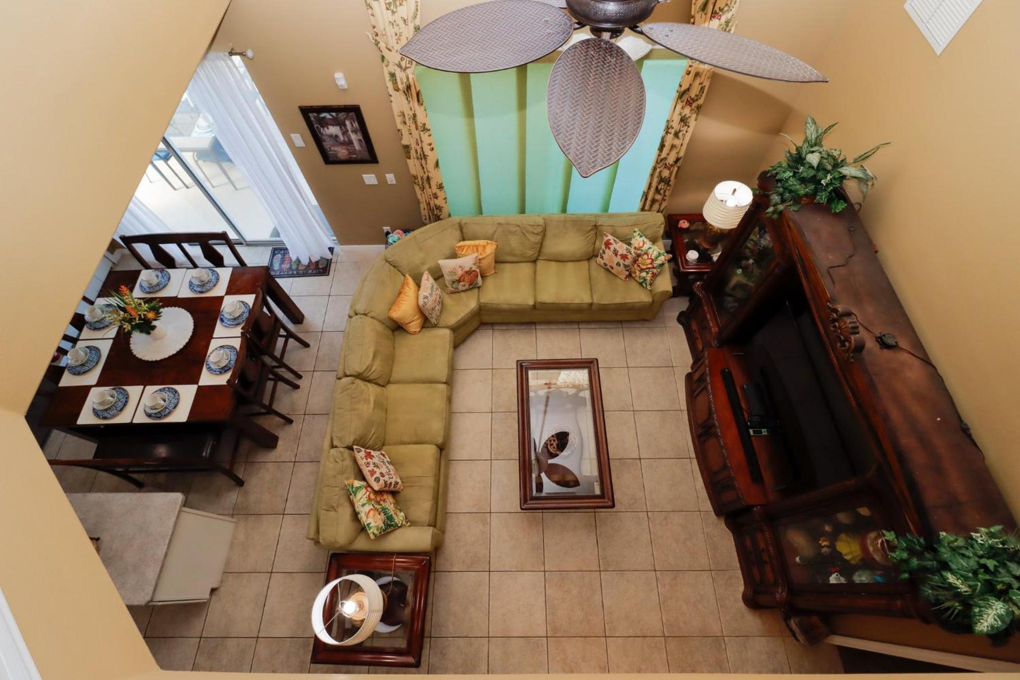 Spacious Emerald Island Resort Home with Pool Spa and Resort Amenities near Disney