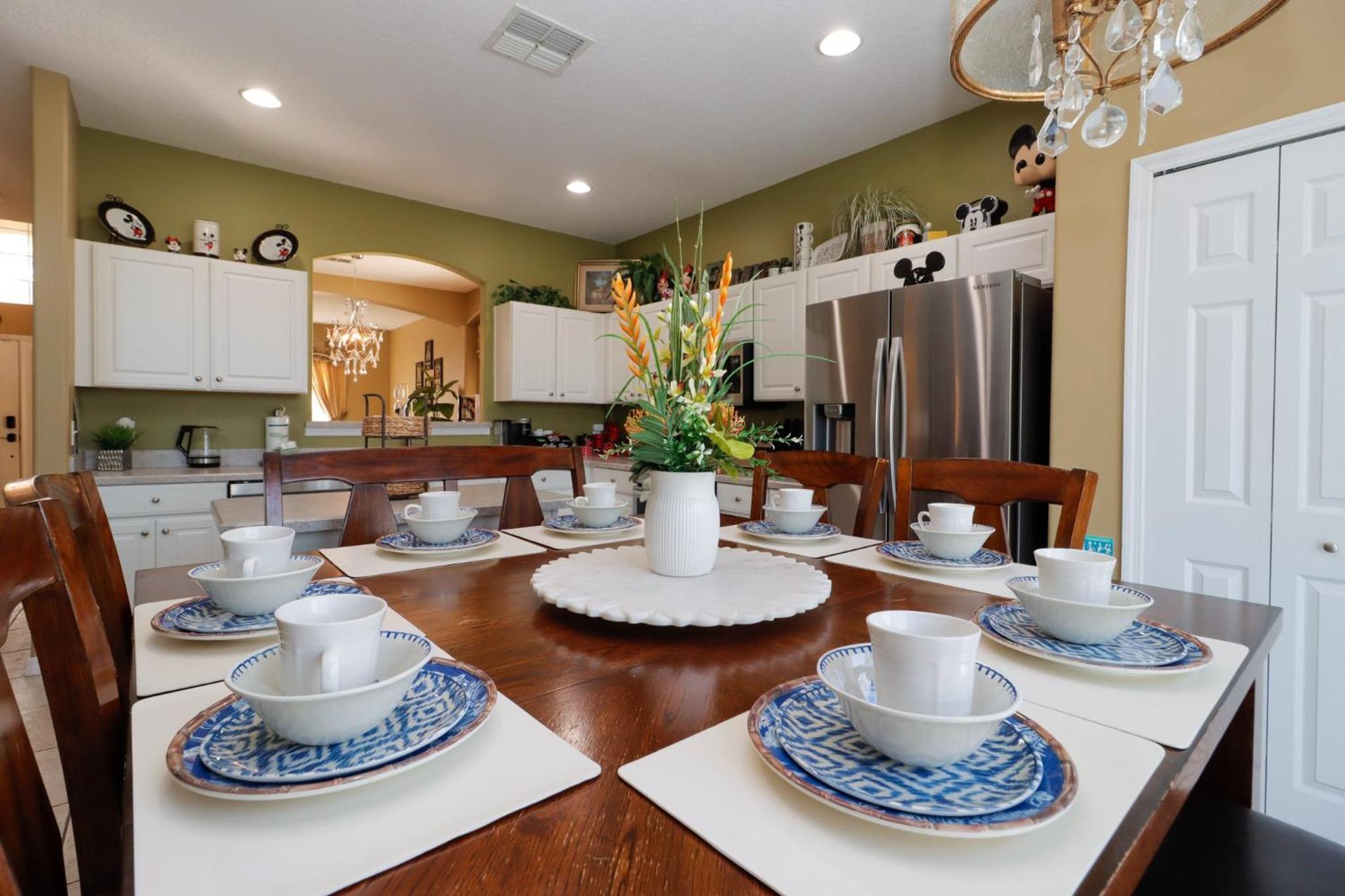 Spacious Emerald Island Resort Home with Pool Spa and Resort Amenities near Disney